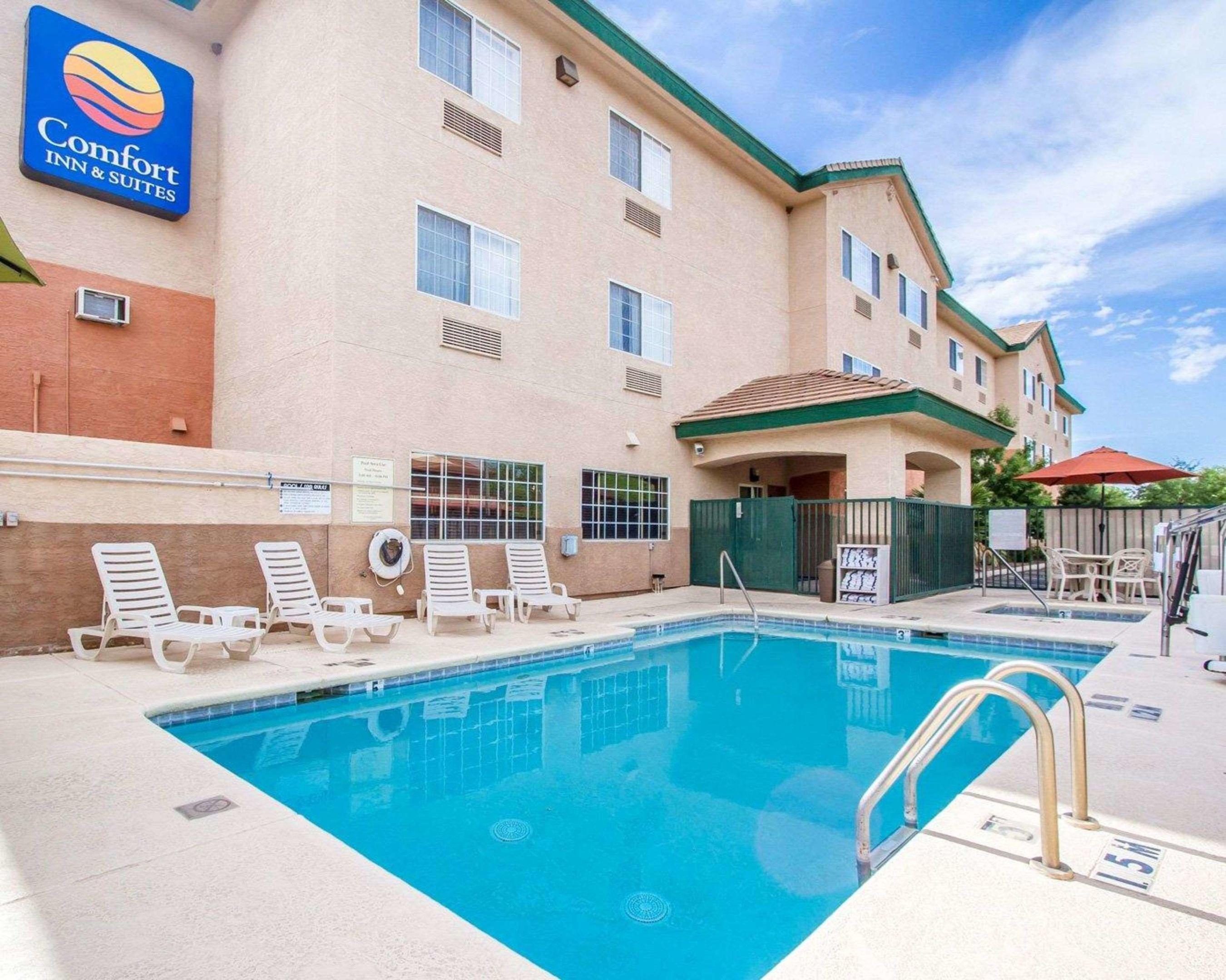 Comfort Inn & Suites Sierra Vista near Ft Huachua — photo 5