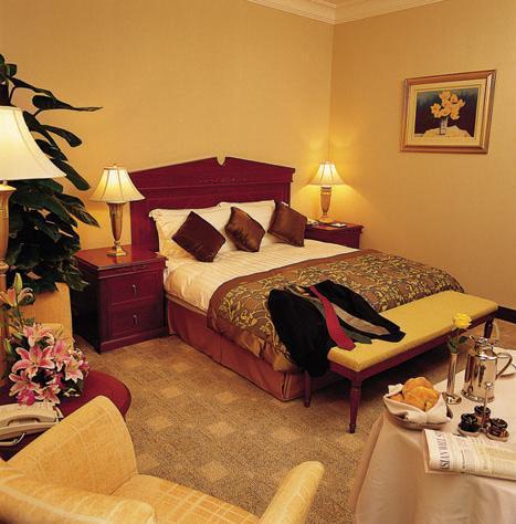 Holiday Inn Shanghai Nanjing Road — photo 4