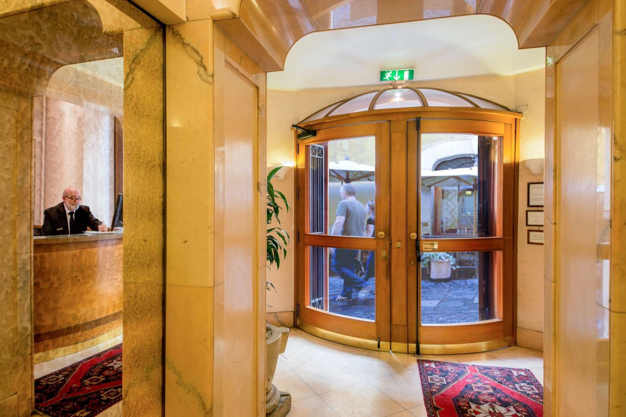 9 Hotel Cesari — photo 5