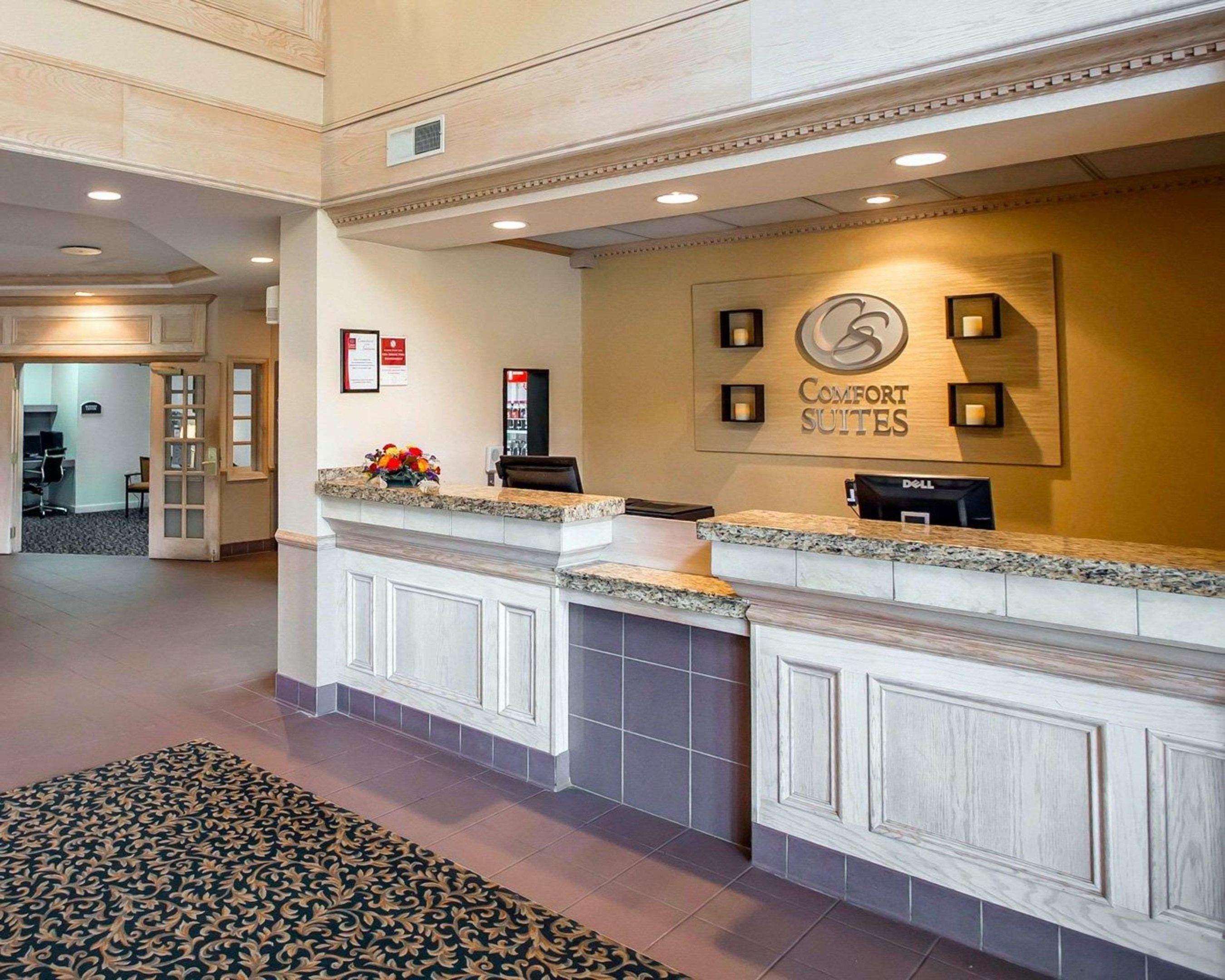 Comfort Suites University Area — photo 4
