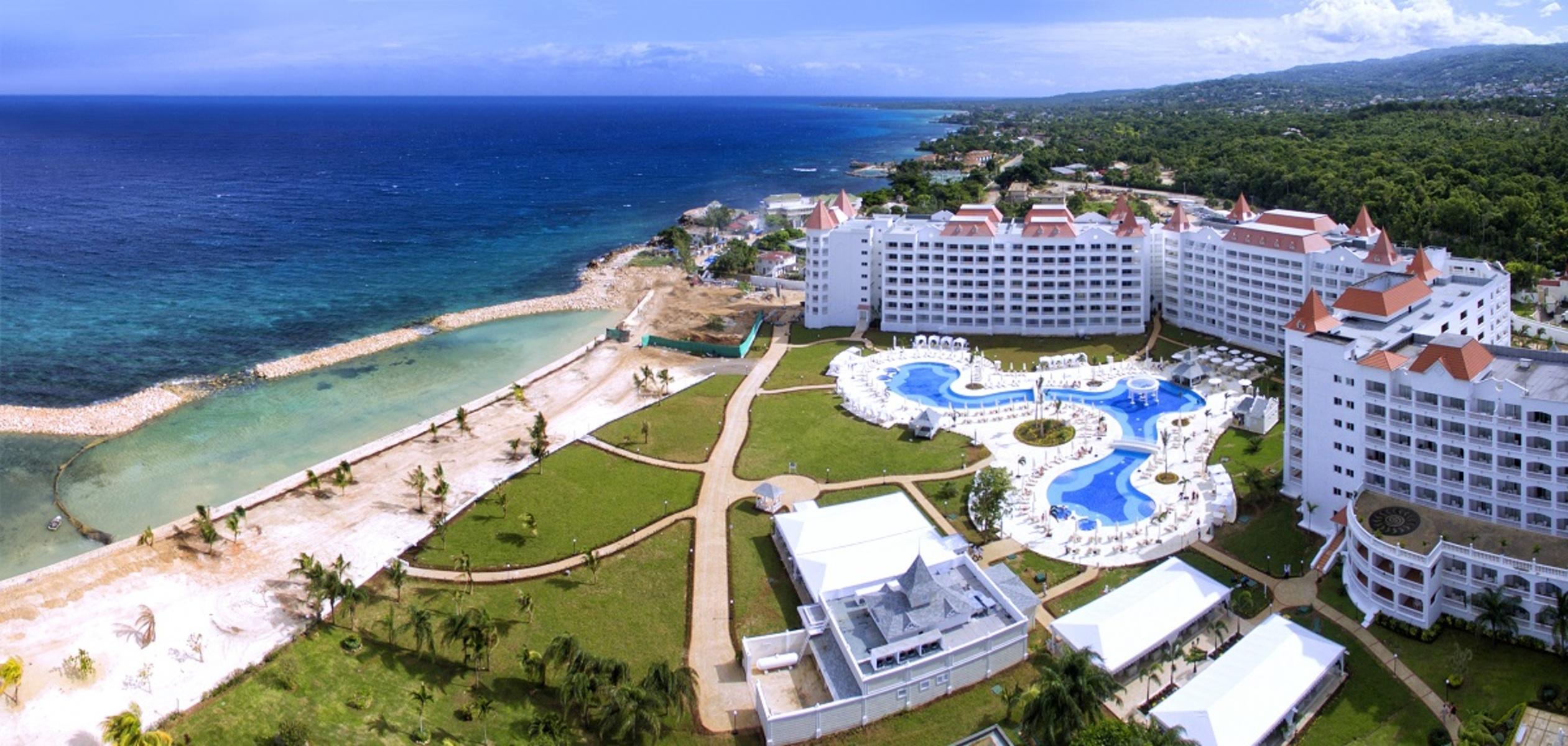 Bahia Principe Luxury Runaway Bay — photo 2