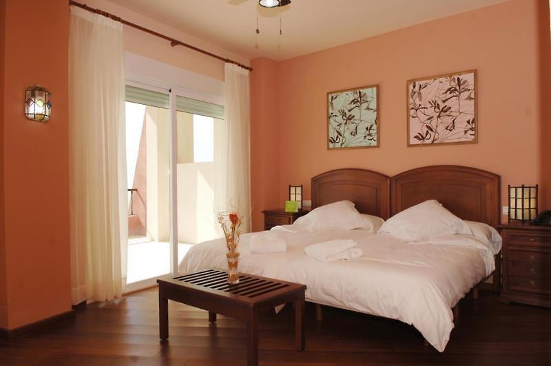 Marbella Hills Hotel & Spa — photo 4