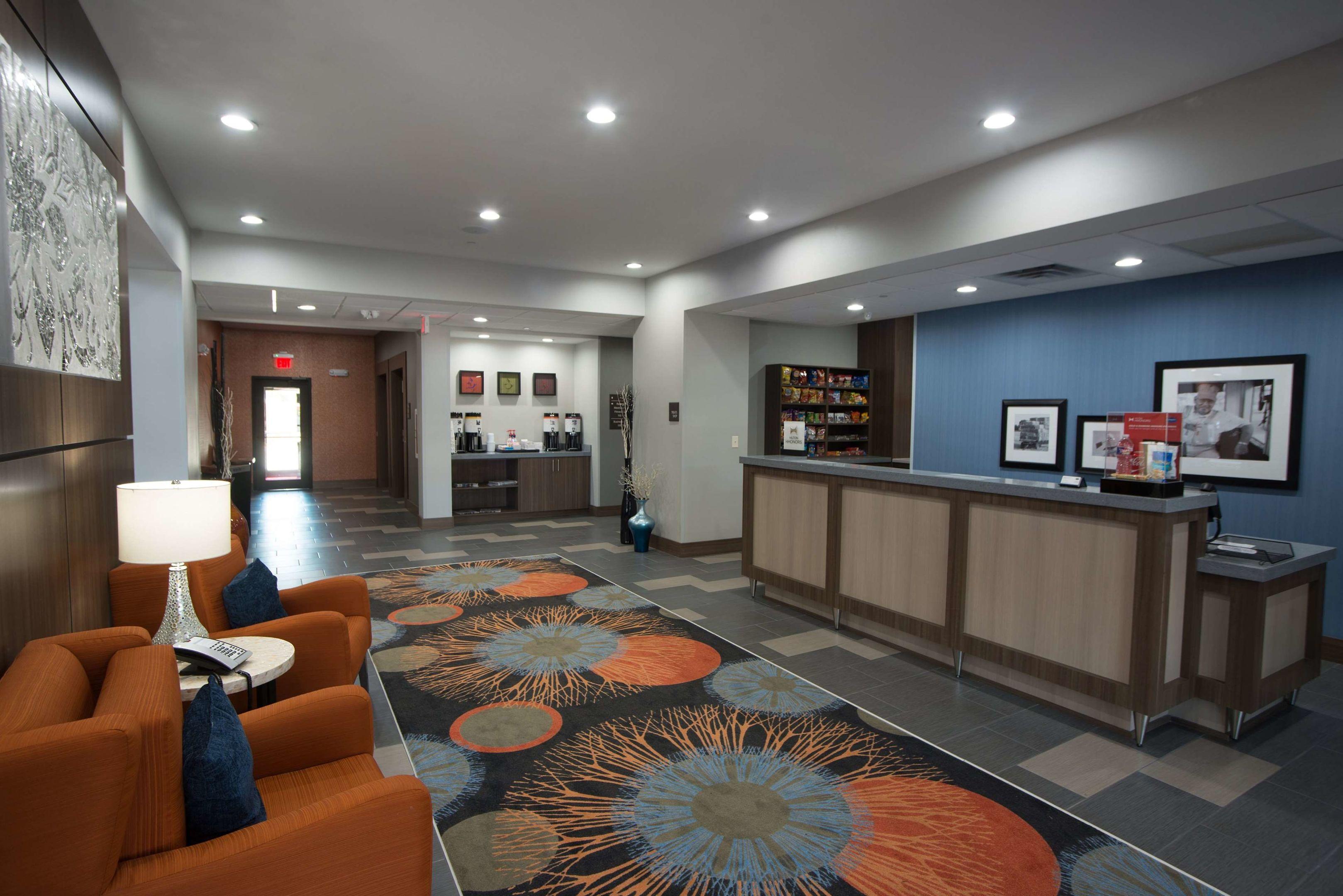 Hampton Inn & Suites Stillwater West — photo 4