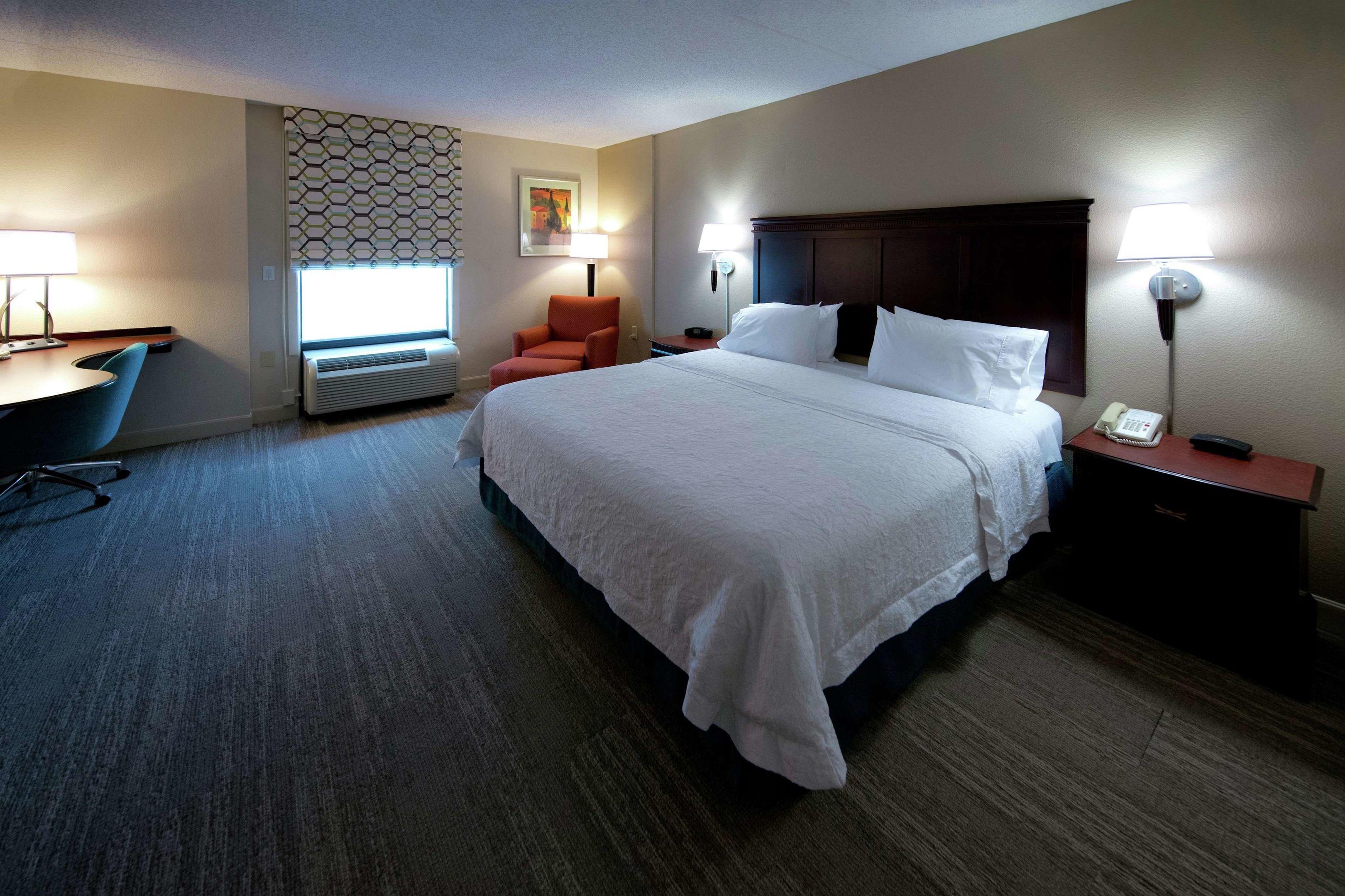 Hampton Inn Fayetteville — photo 4