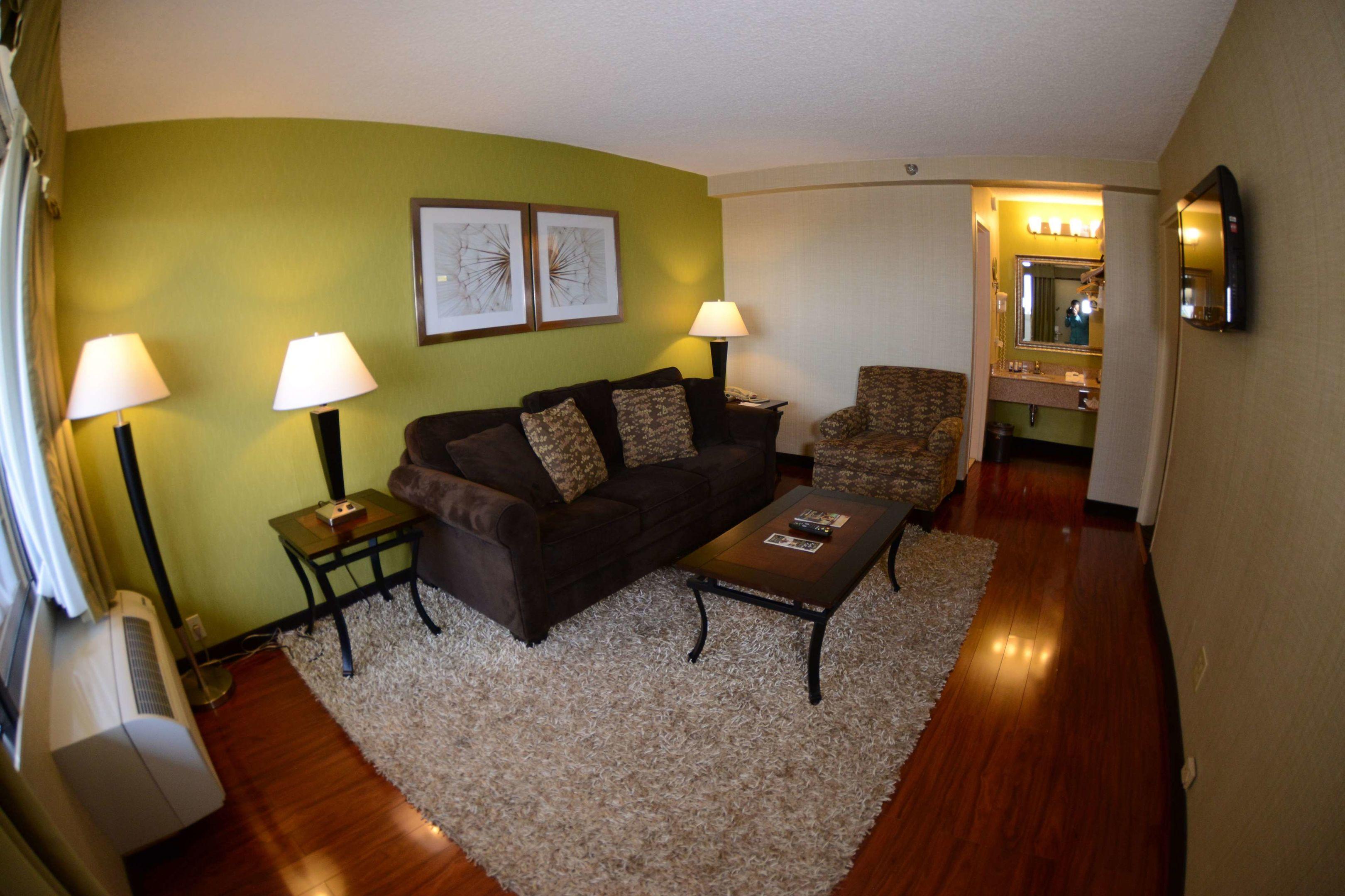 Best Western Mill River Manor Hotel & Conference Center — photo 5