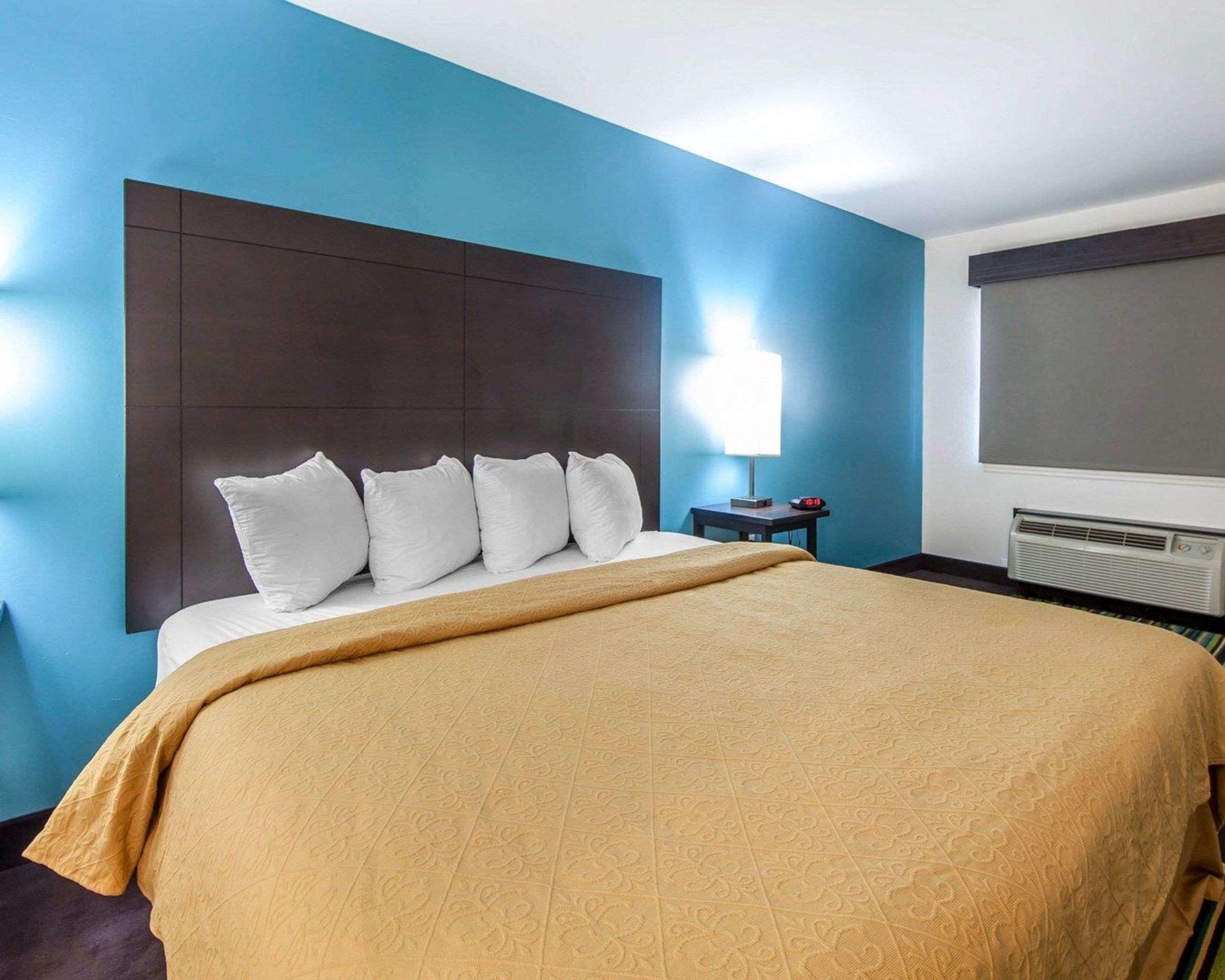 Quality Inn & Suites — photo 5