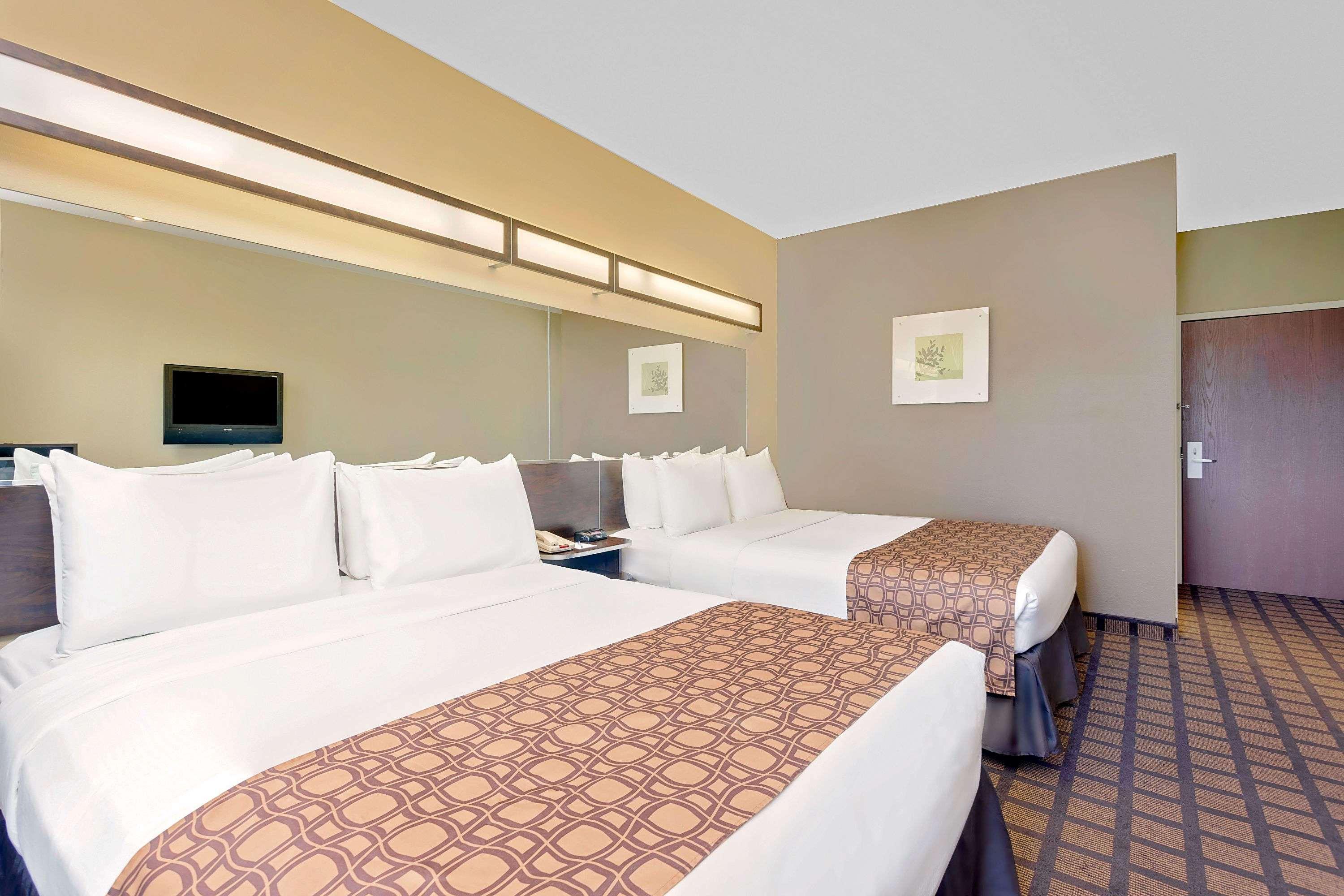 Microtel Inn & Suites Perry — photo 4