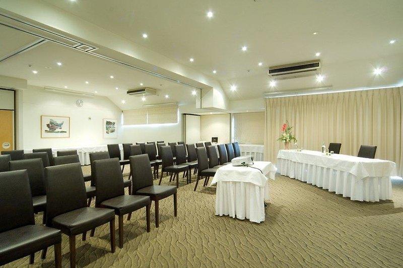Trailways Hotel Nelson — photo 4