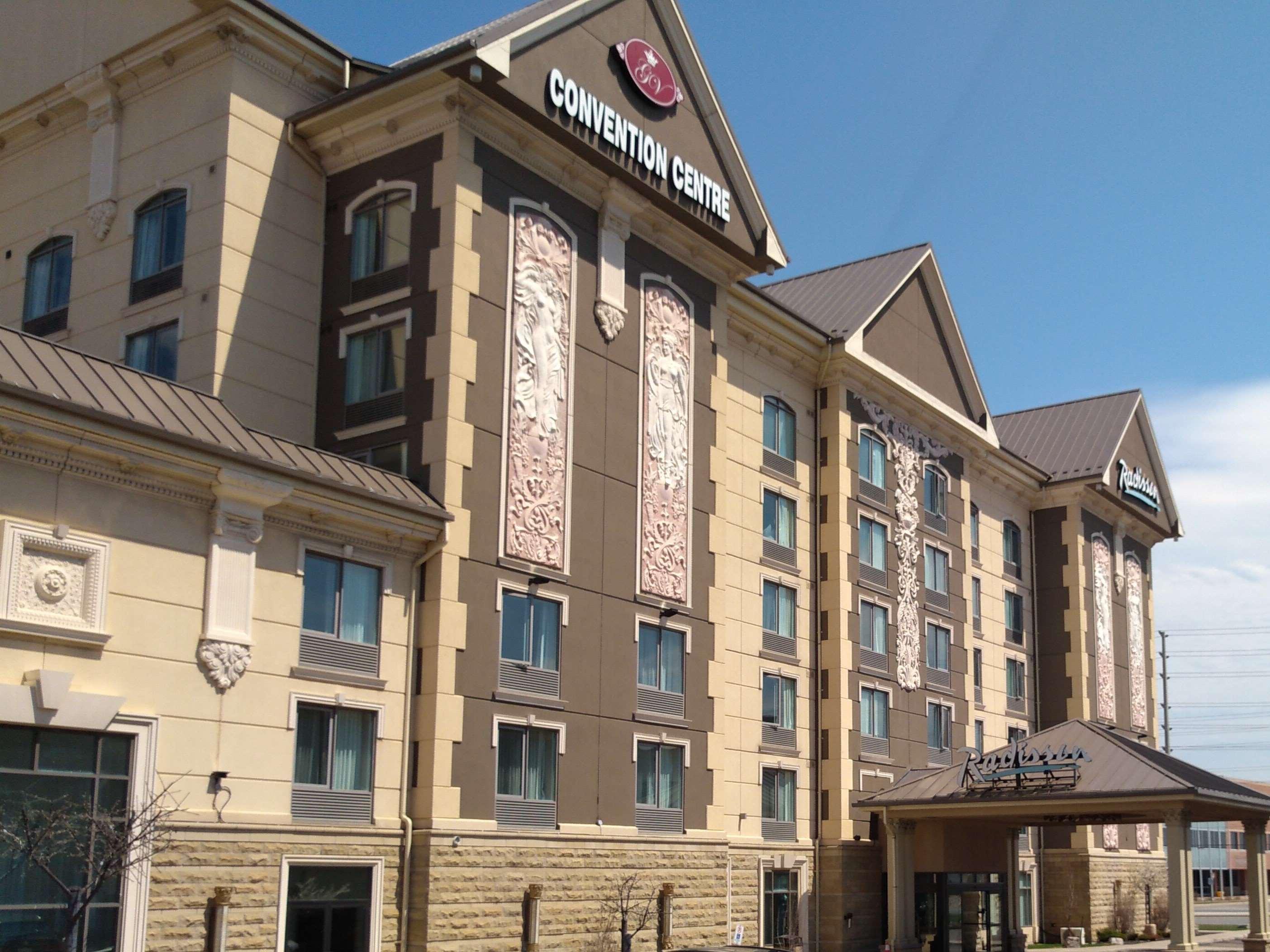Radisson Toronto Airport West — photo 3