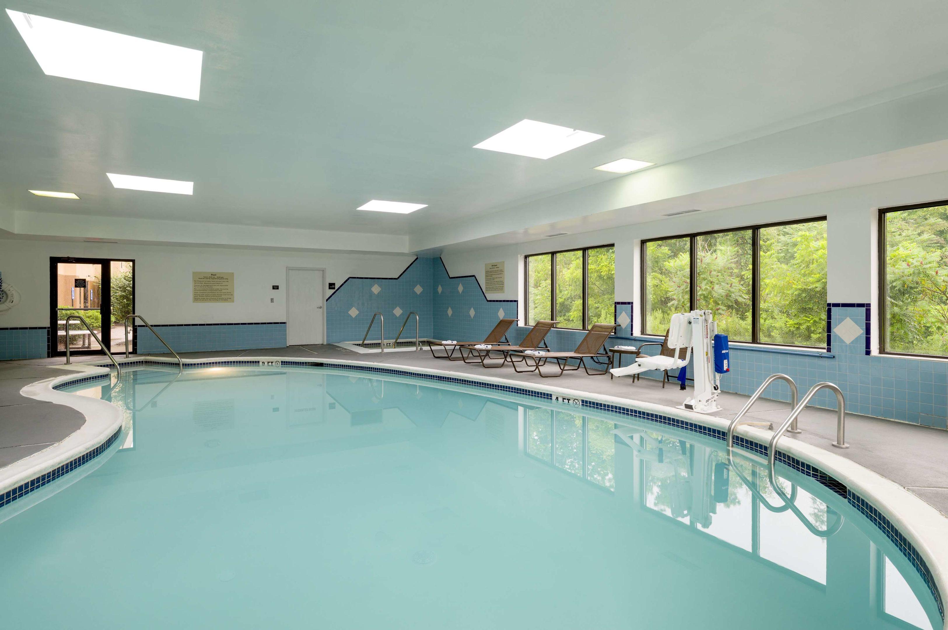 Hampton Inn Danville — photo 4