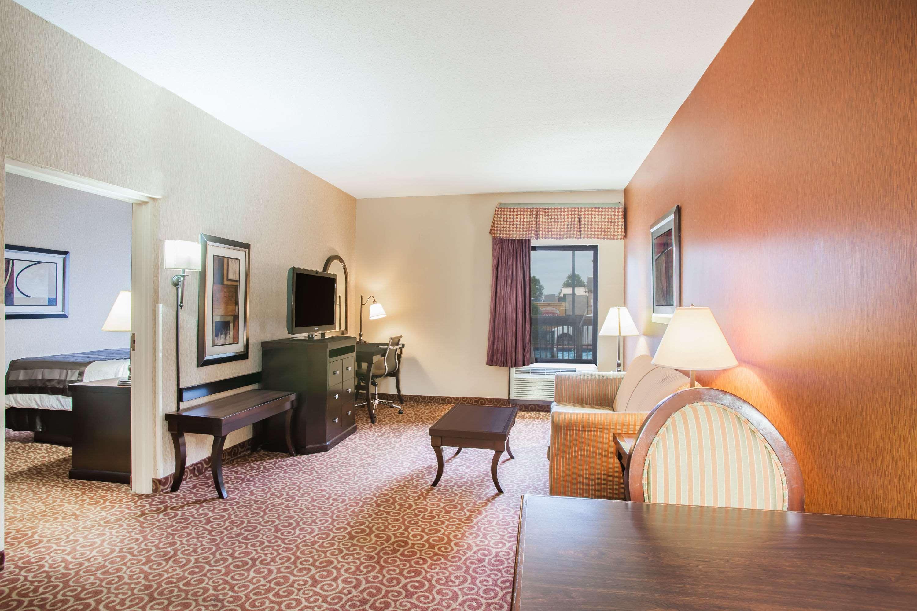 Wingate by Wyndham North Little Rock — photo 4