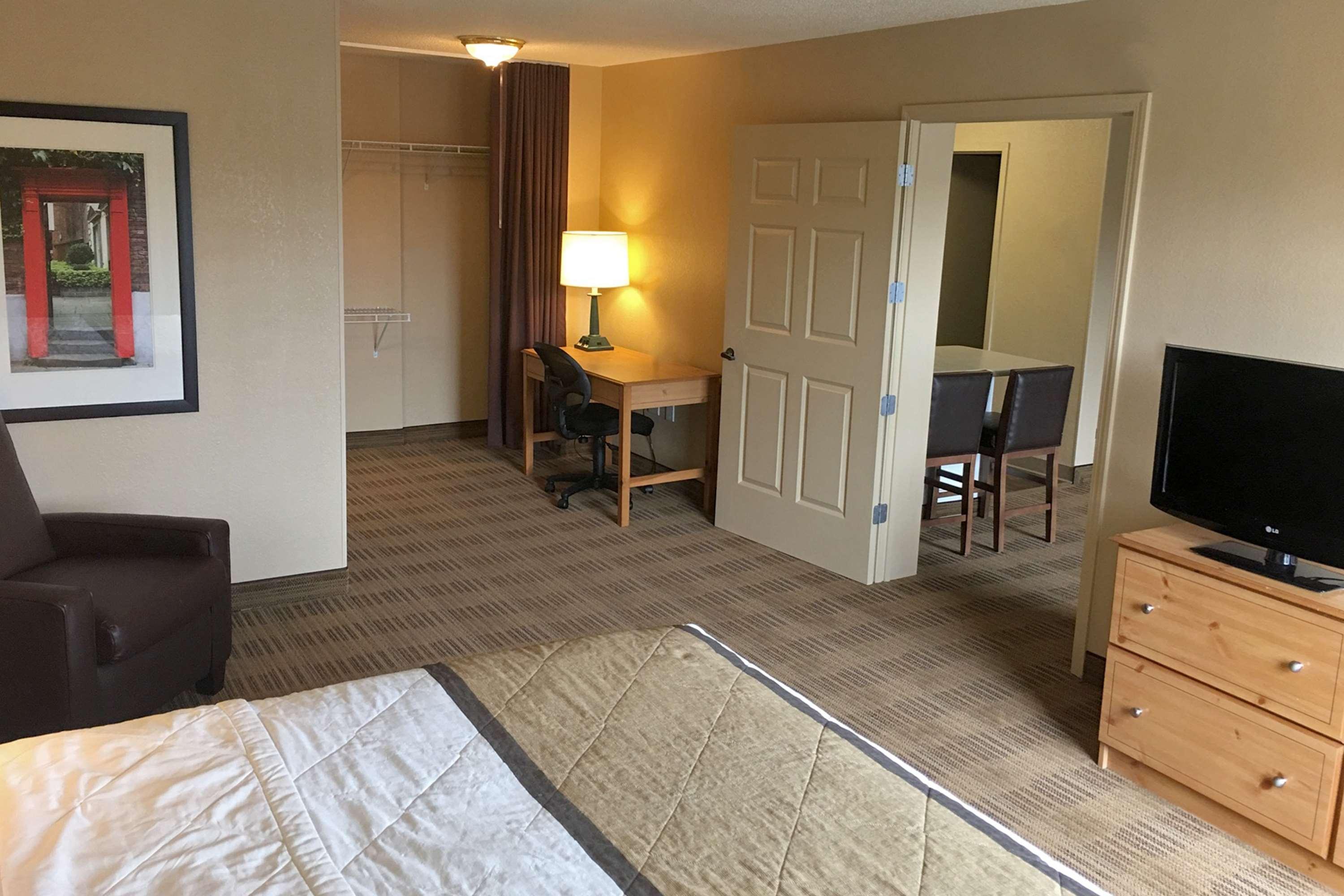 Extended Stay America - North Chesterfield - Arboretum — photo 4