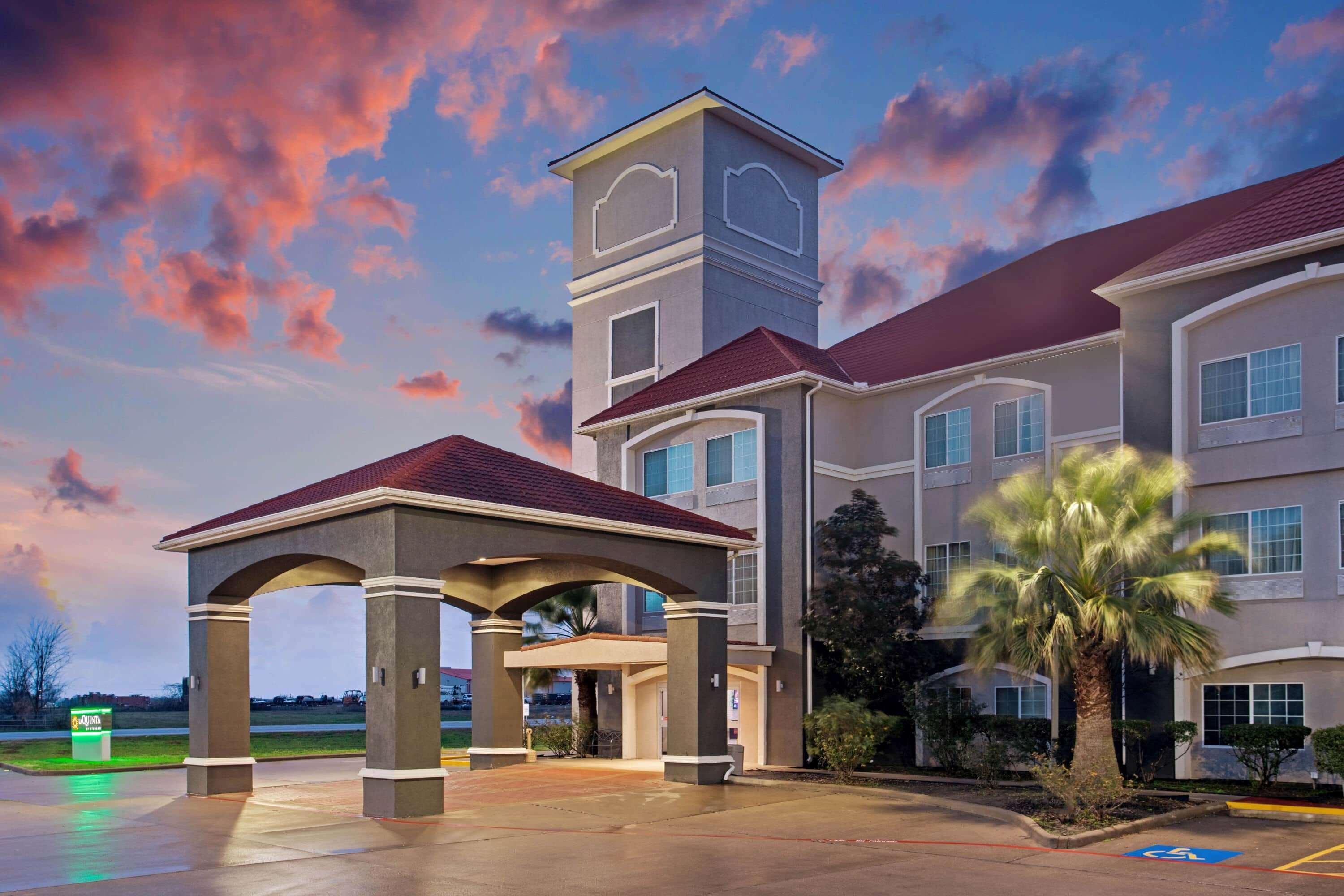 La Quinta Inn & Suites Fairfield — photo 4