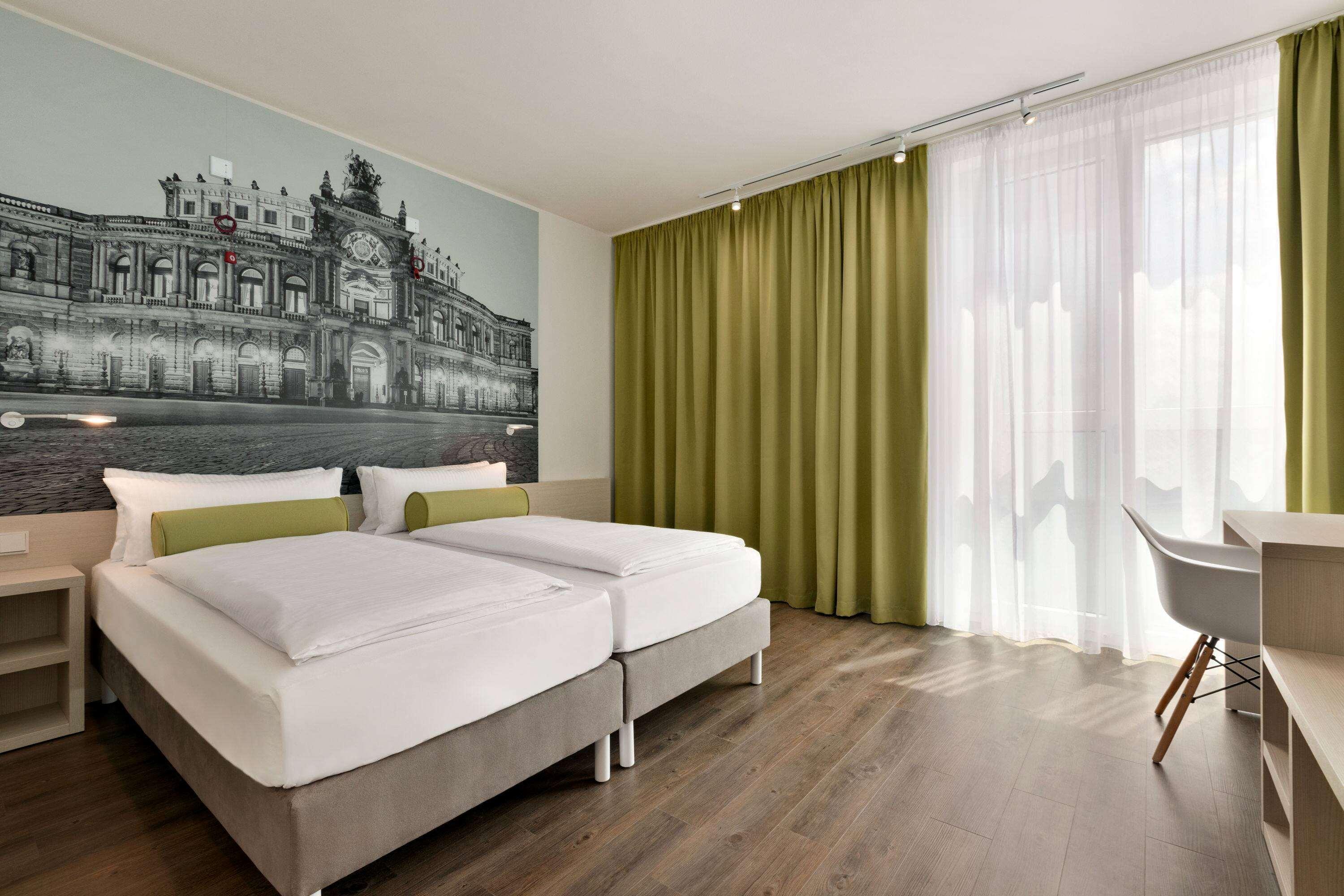 Super 8 by Wyndham Dresden — photo 5