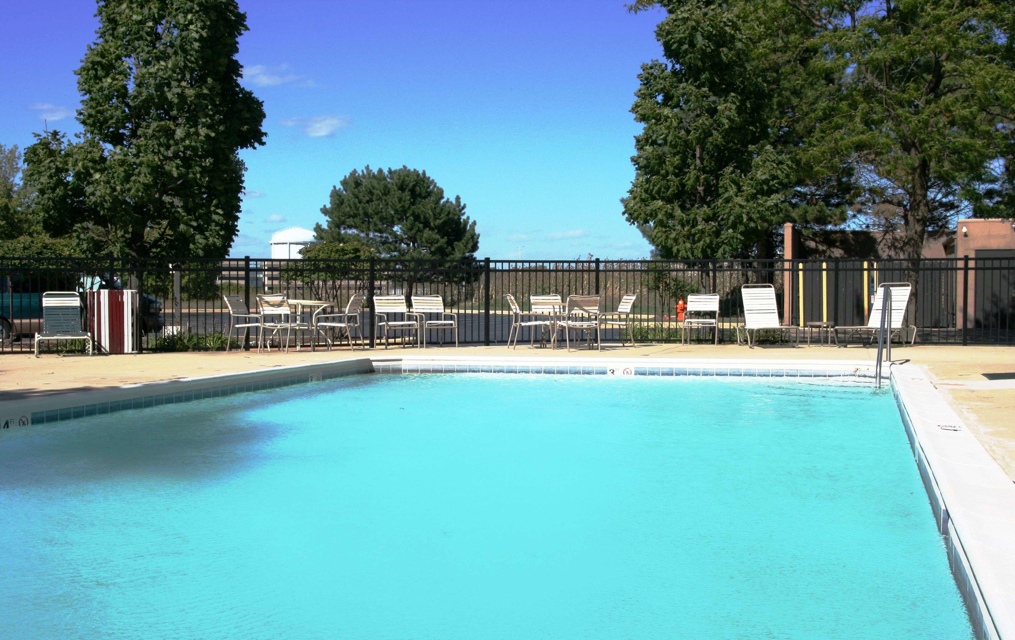 Hampton Inn Chicago Naperville — photo 3