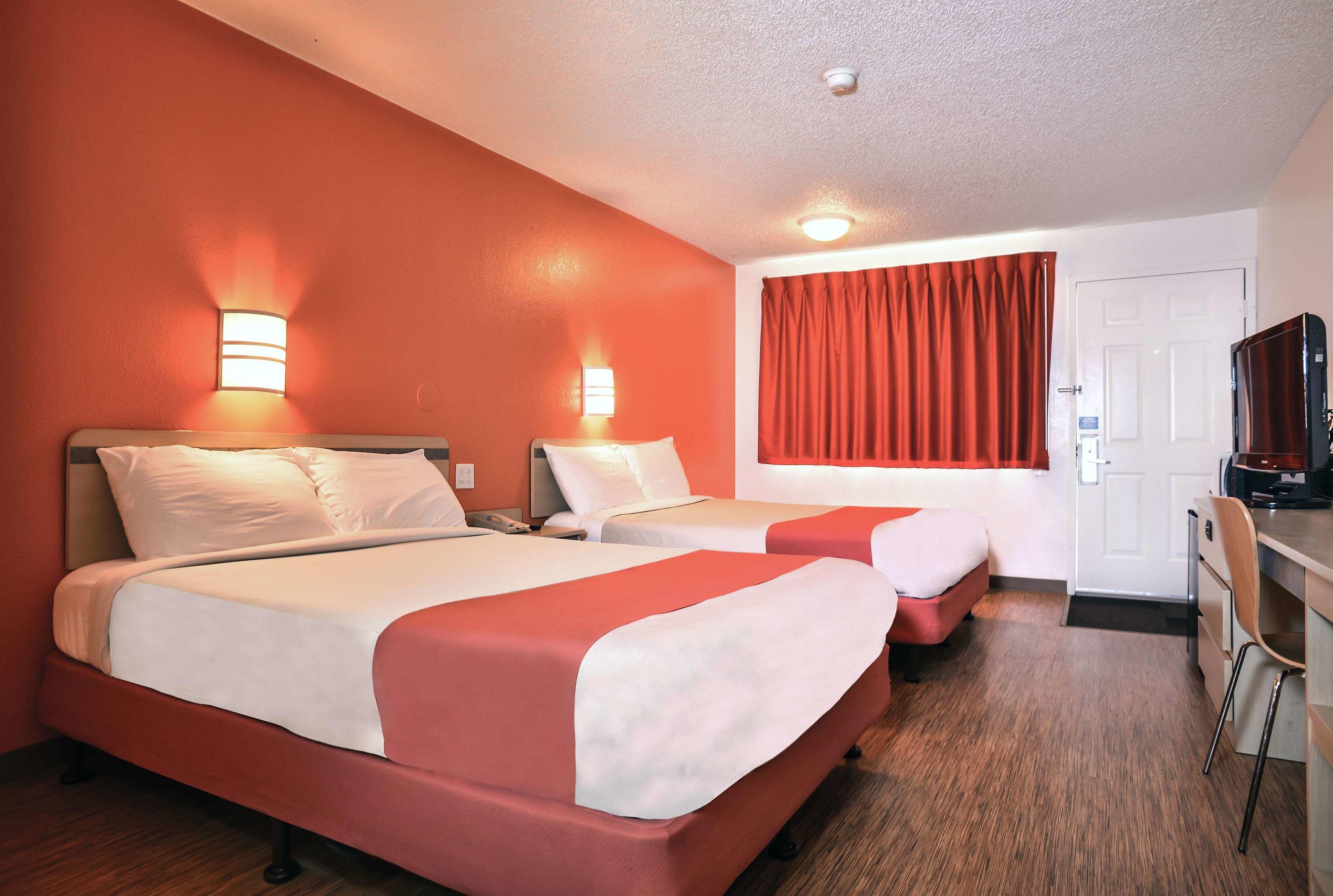 Motel 6 St. Joseph, MO — photo 5