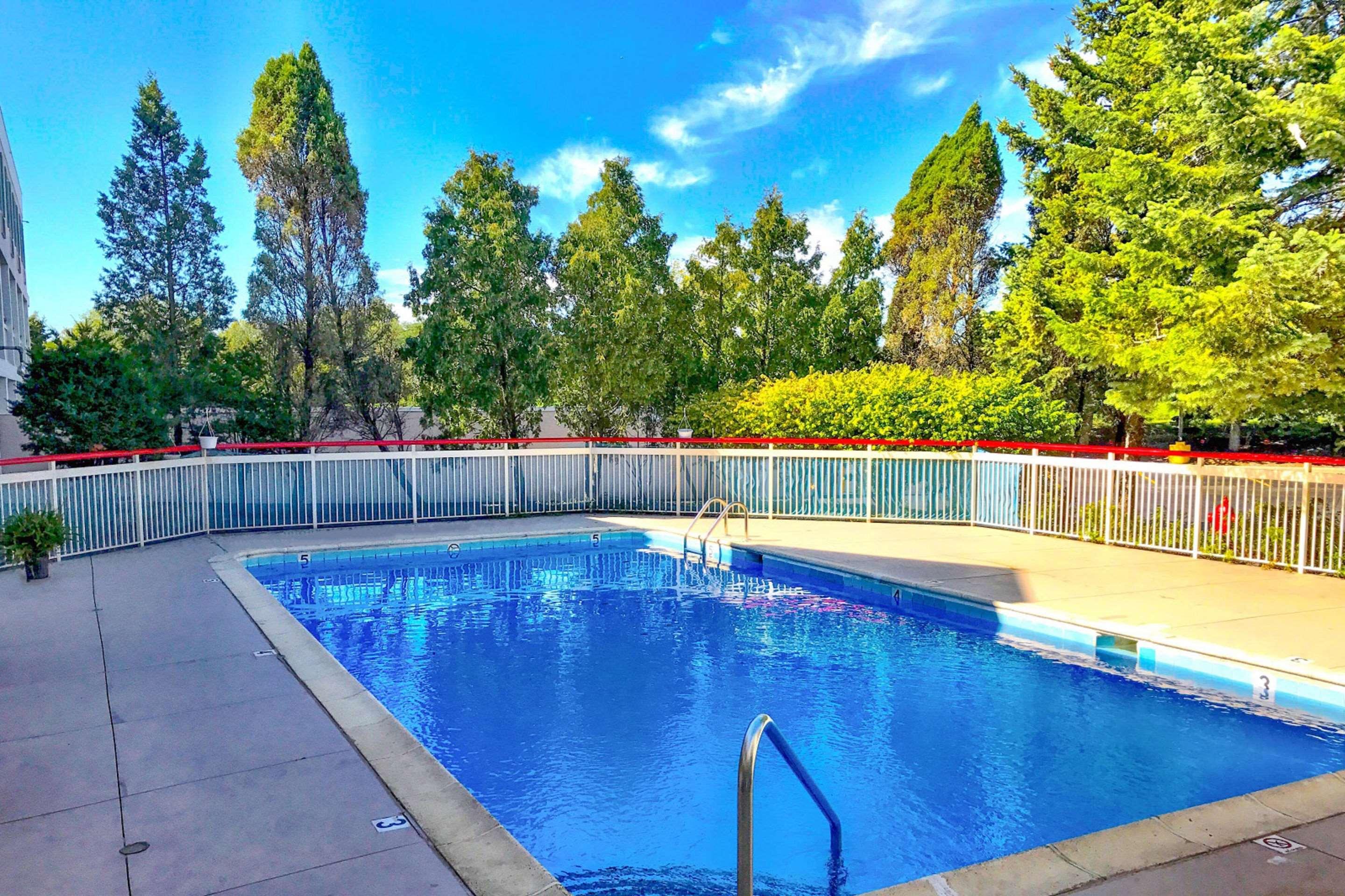Econo Lodge — photo 4