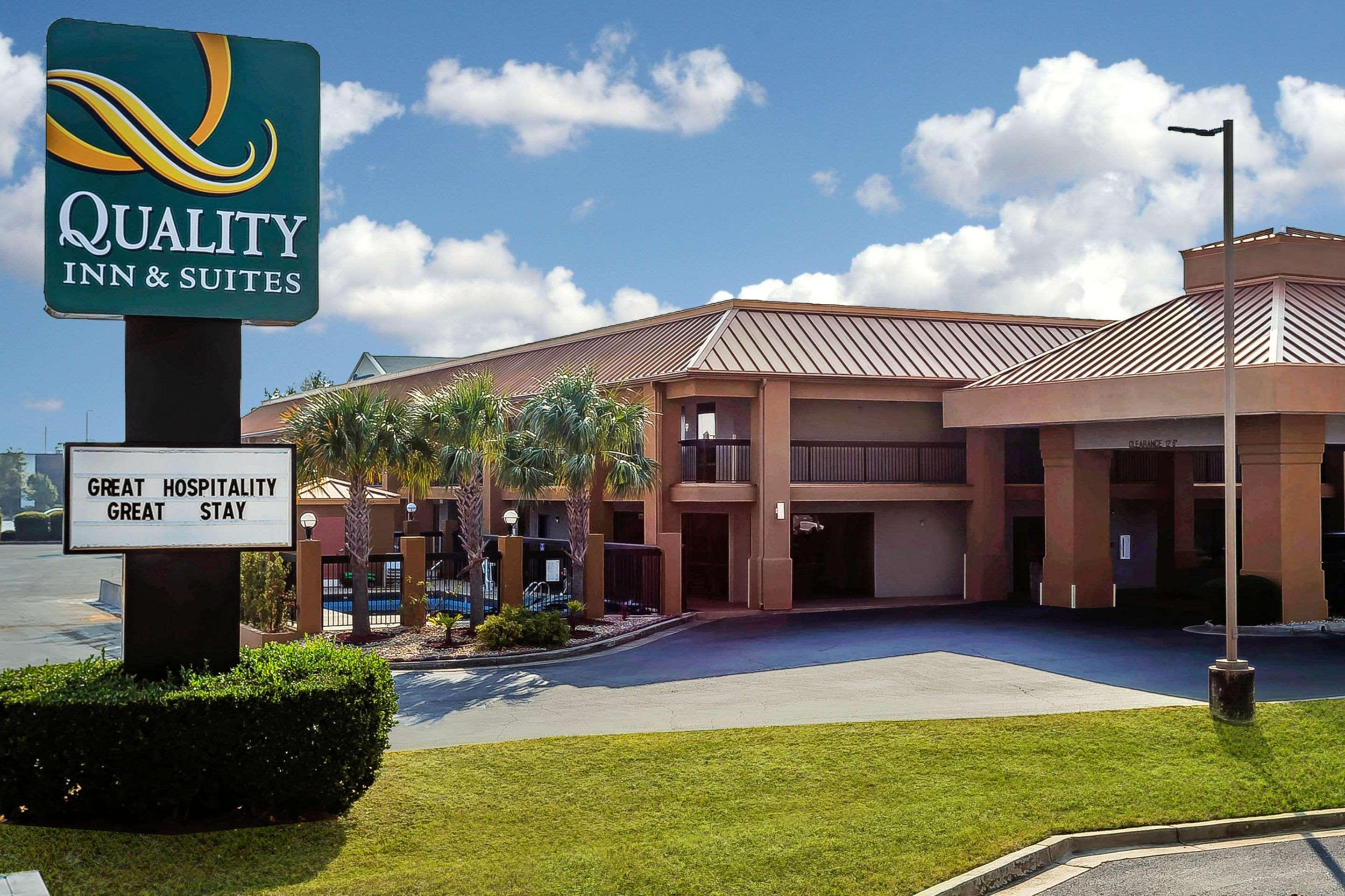 Quality Inn & Suites Warner Robins