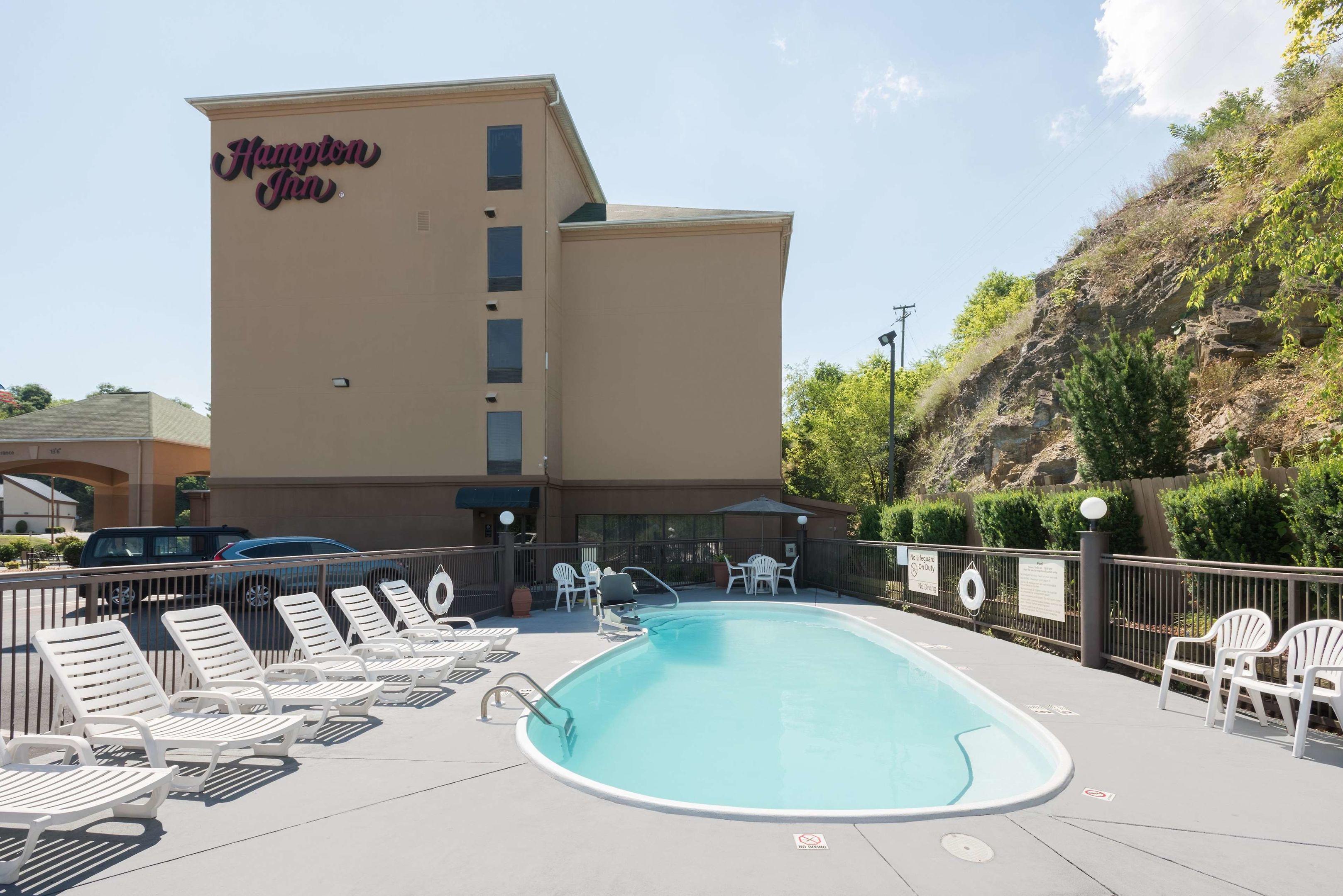 Hampton Inn Ft. Chiswell-Max Meadows — photo 3