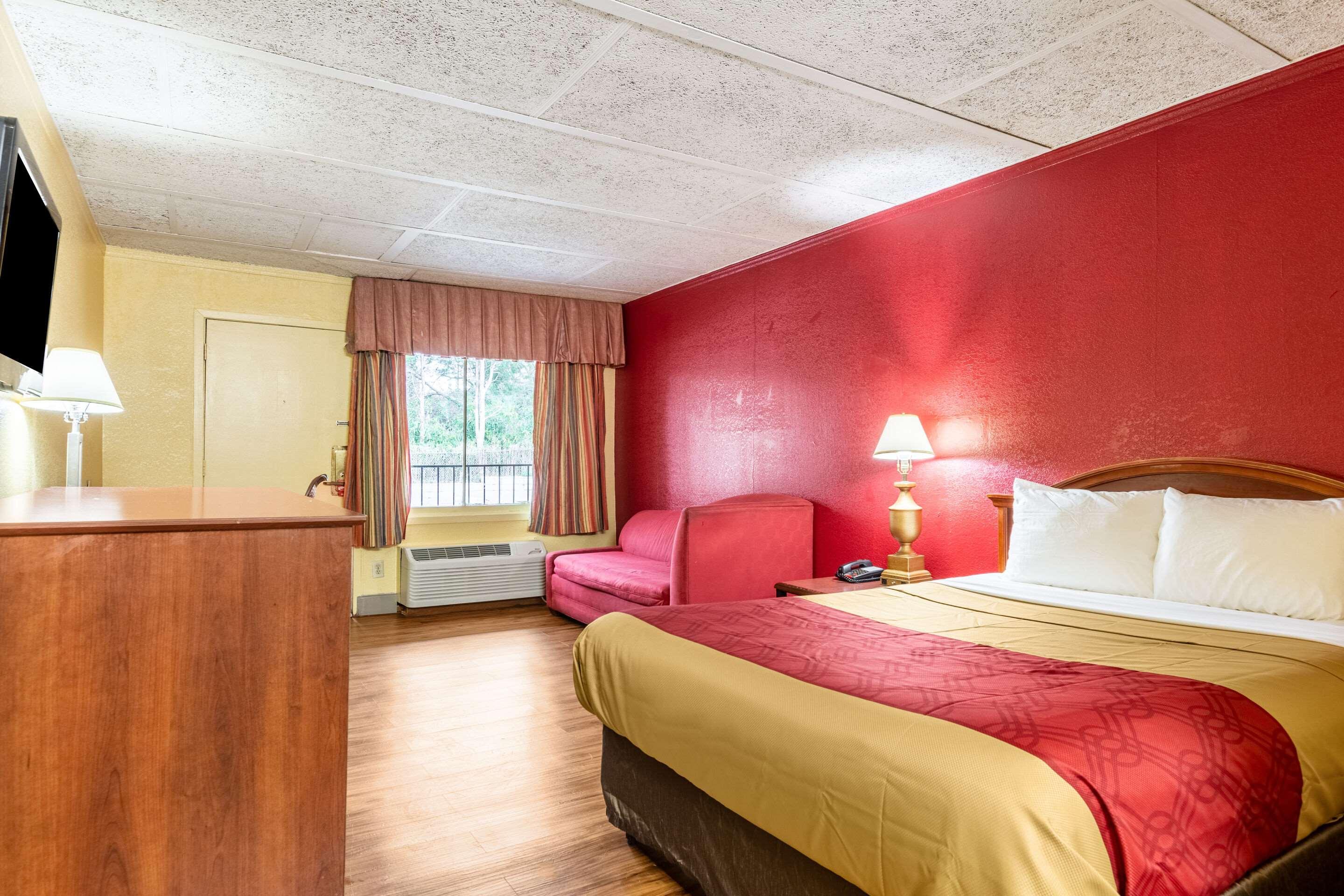 Econo Lodge Charlotte Airport Area — photo 4