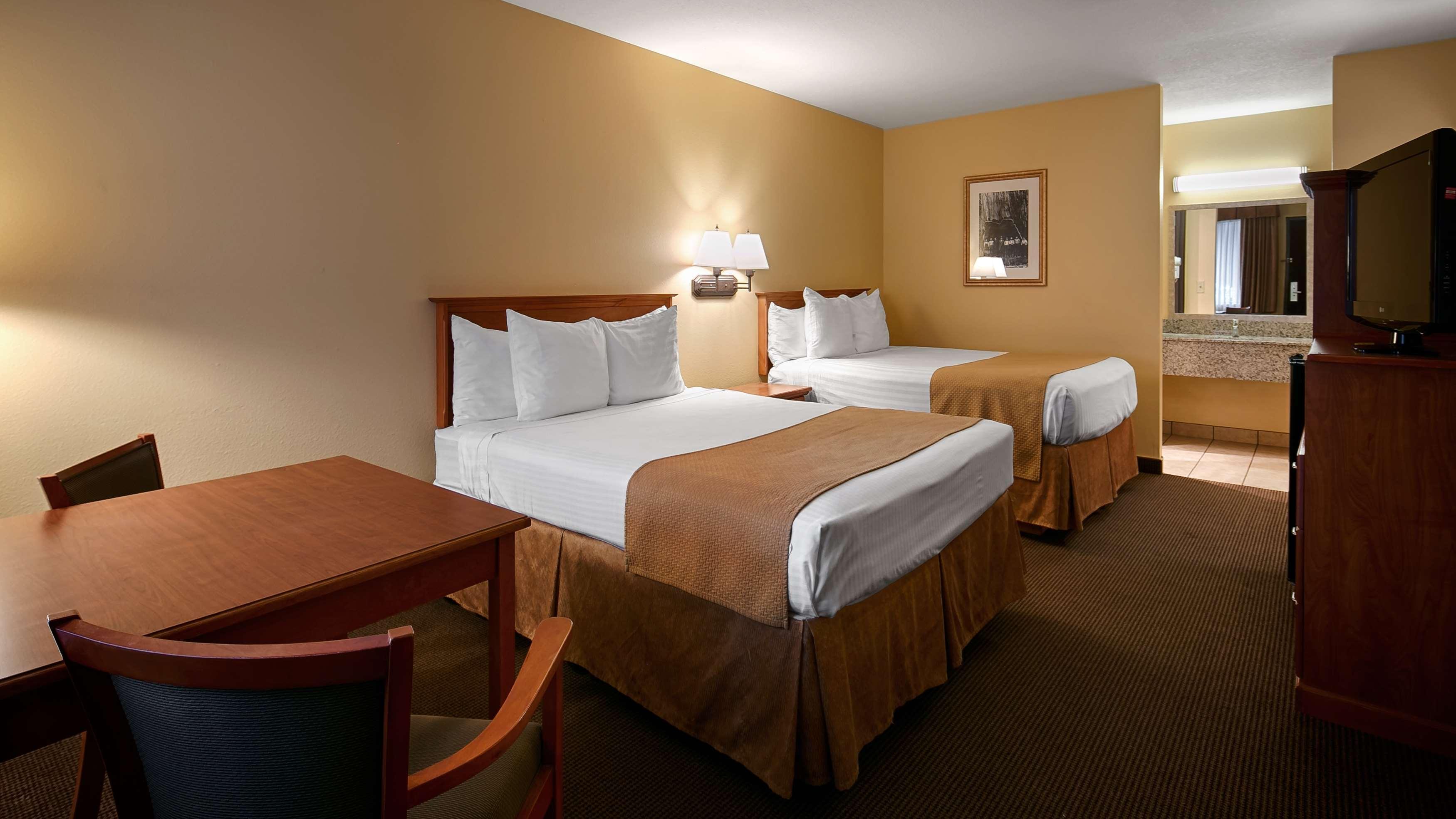 Best Western Oakridge Inn — photo 4