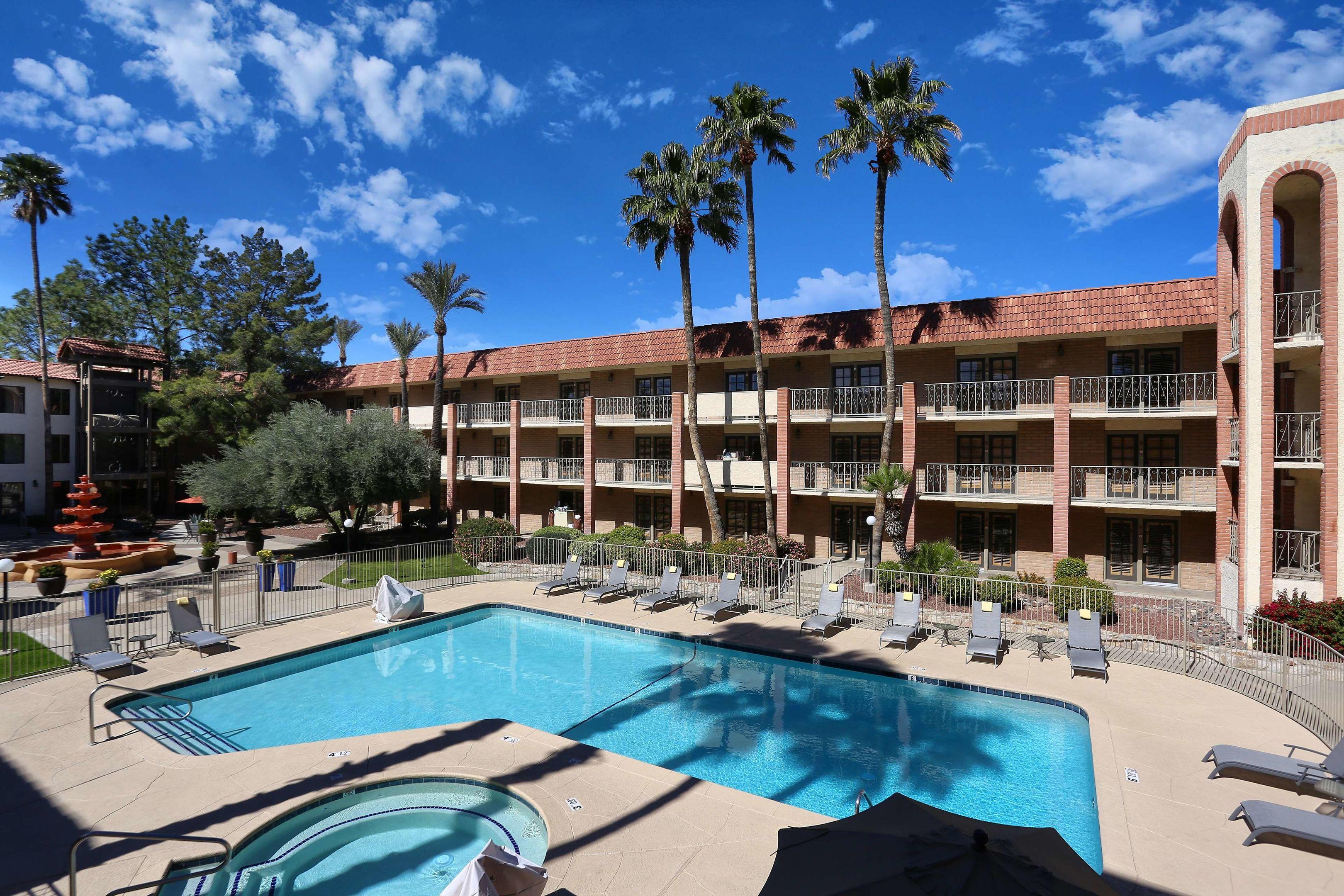 DoubleTree Suites by Hilton Hotel Tucson Airport — photo 4