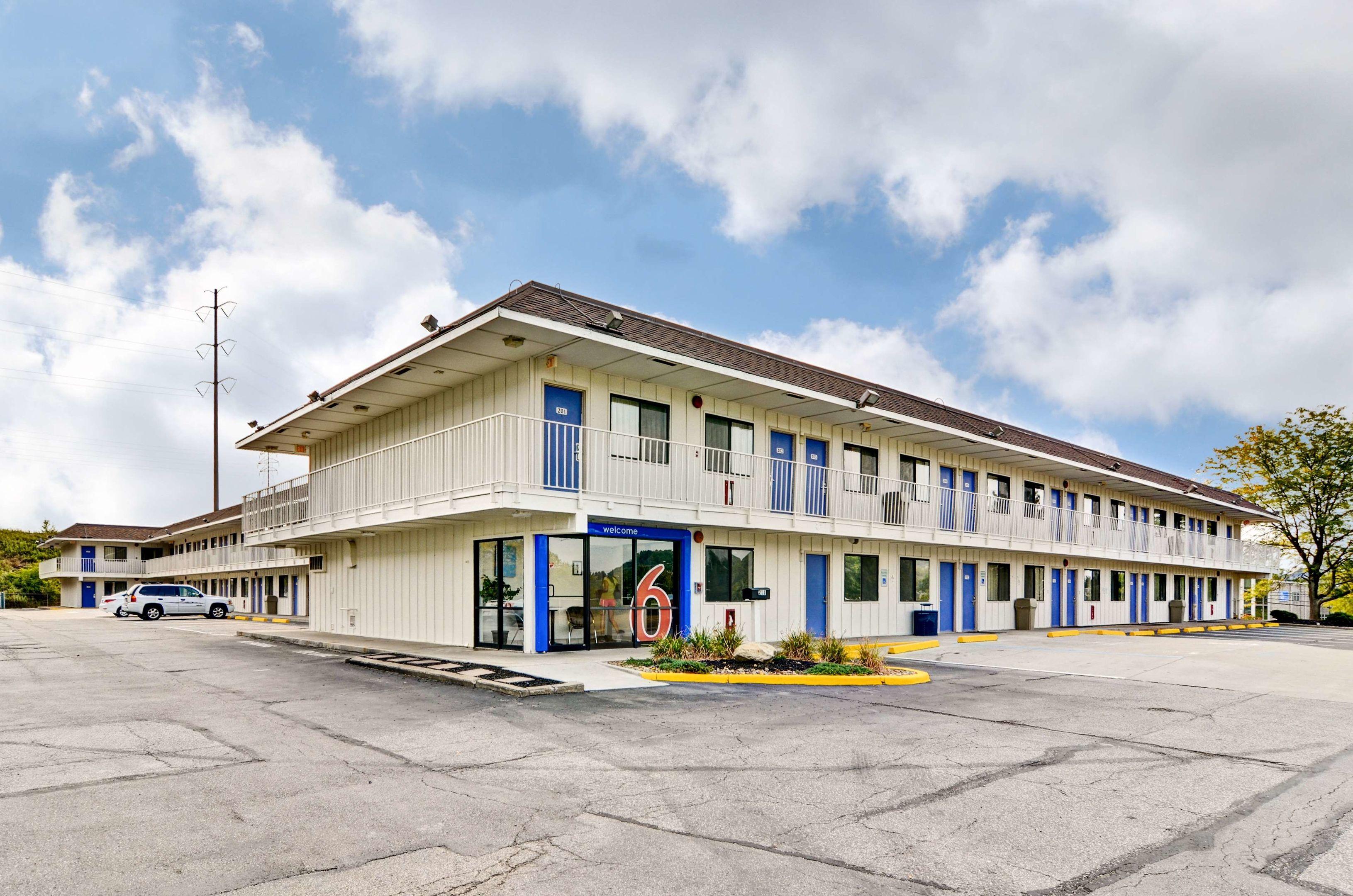 Motel 6 Pittsburgh - Crafton — photo 4