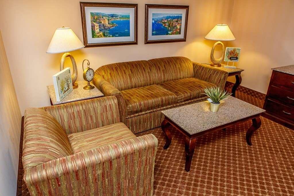 Princess Royale Ocean Front Resort & Condominiums — photo 3