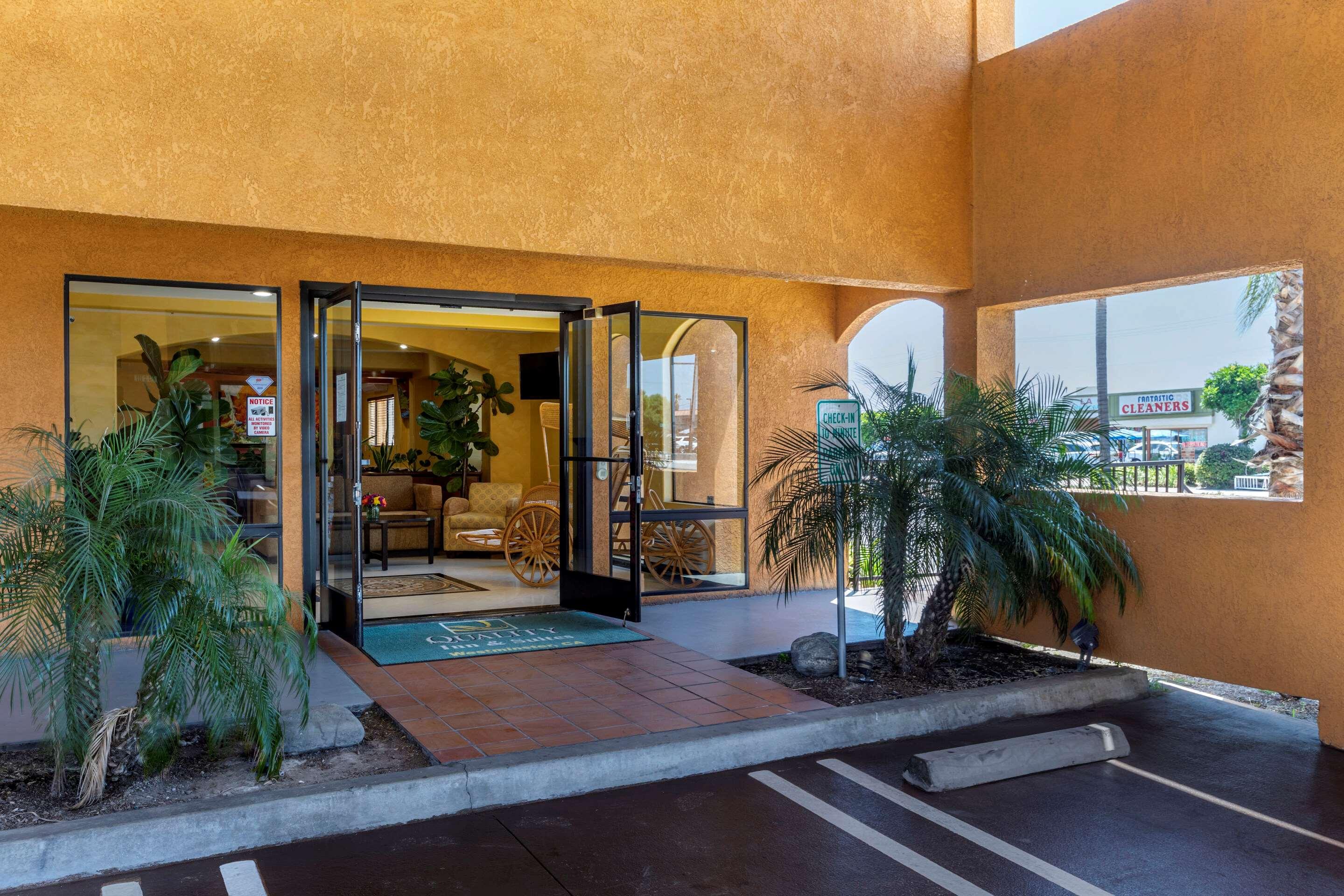 Quality Inn & Suites Westminster - Seal Beach