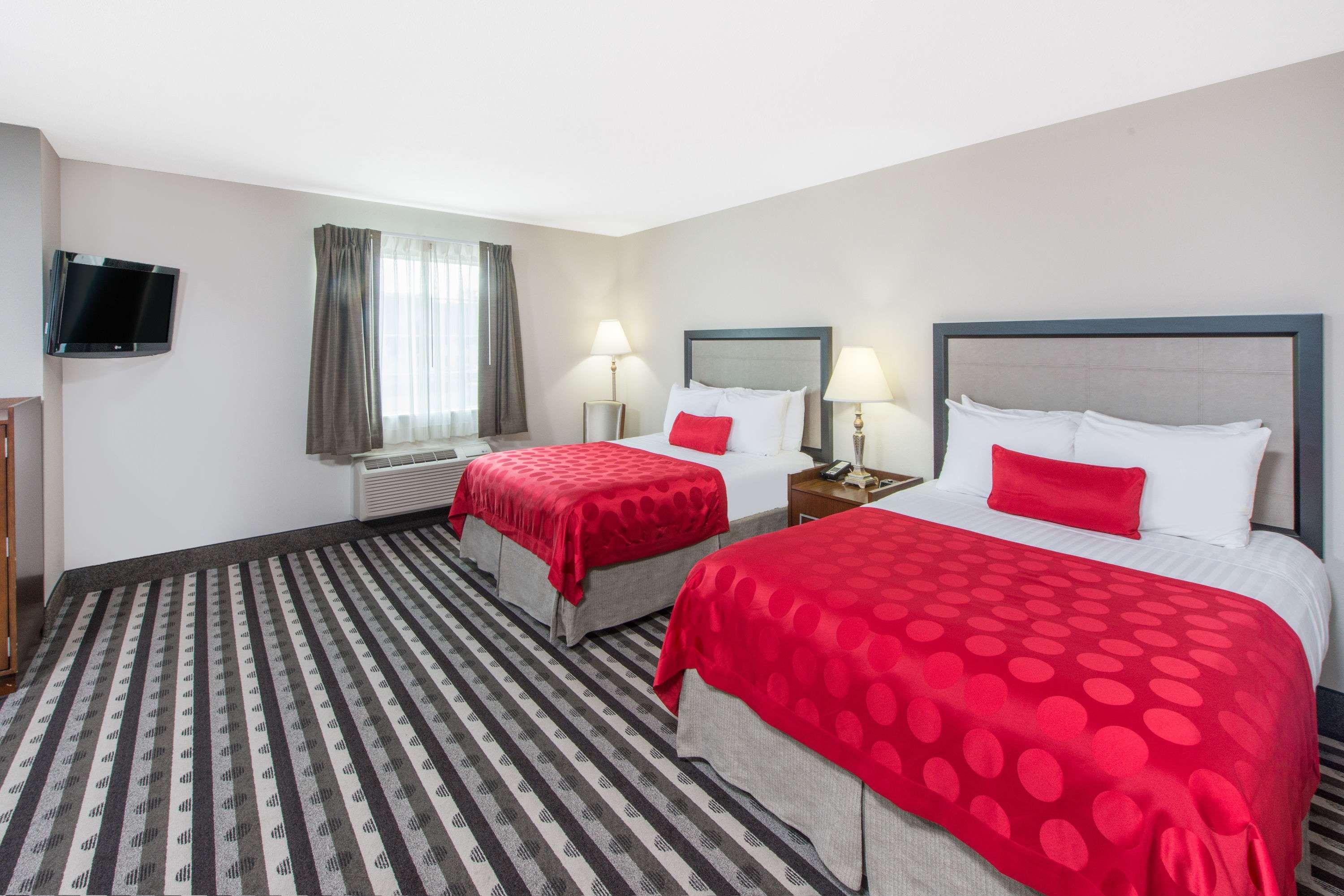Ramada Springfield North — photo 4