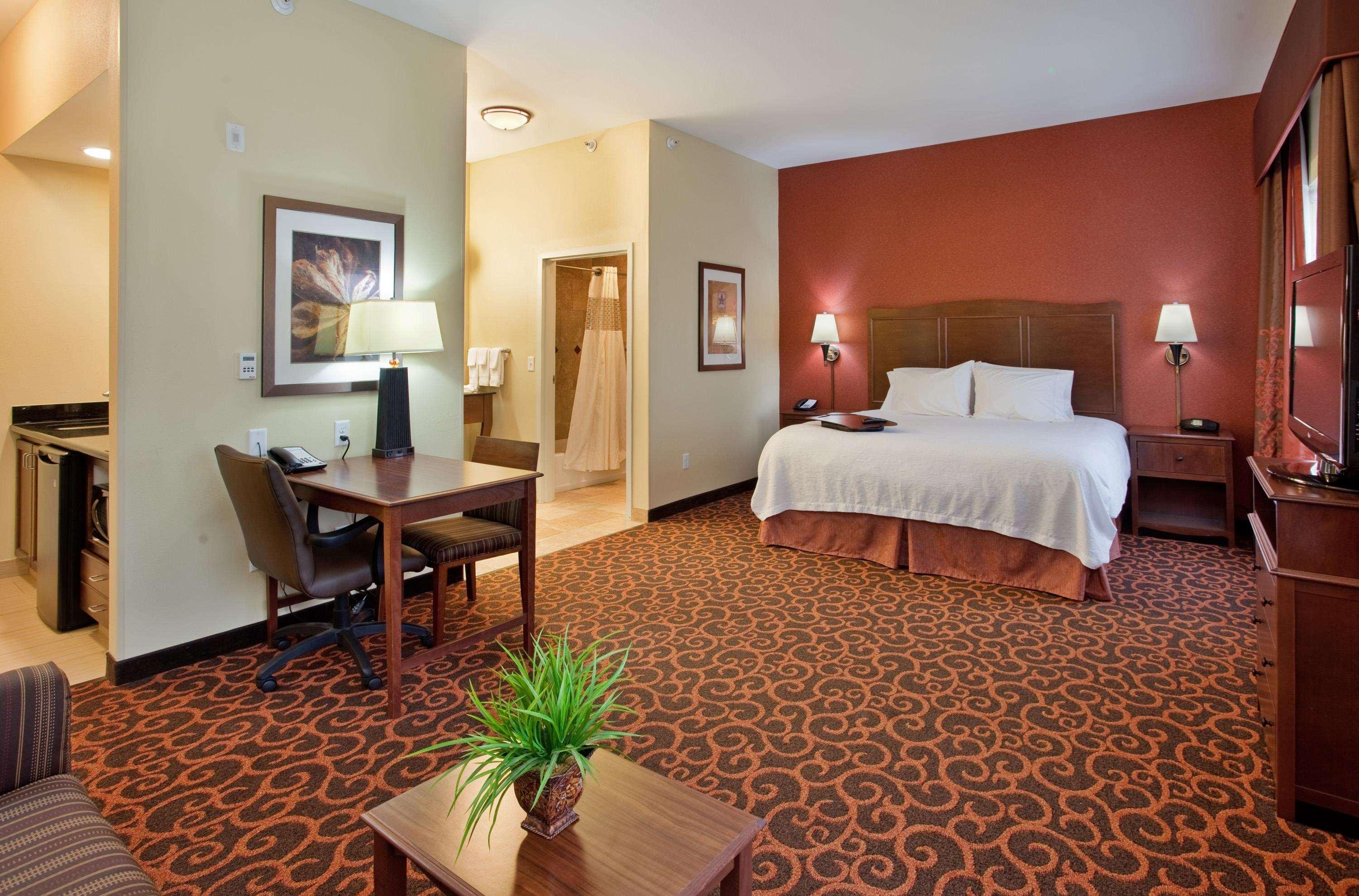 Hampton Inn & Suites Aberdeen — photo 4