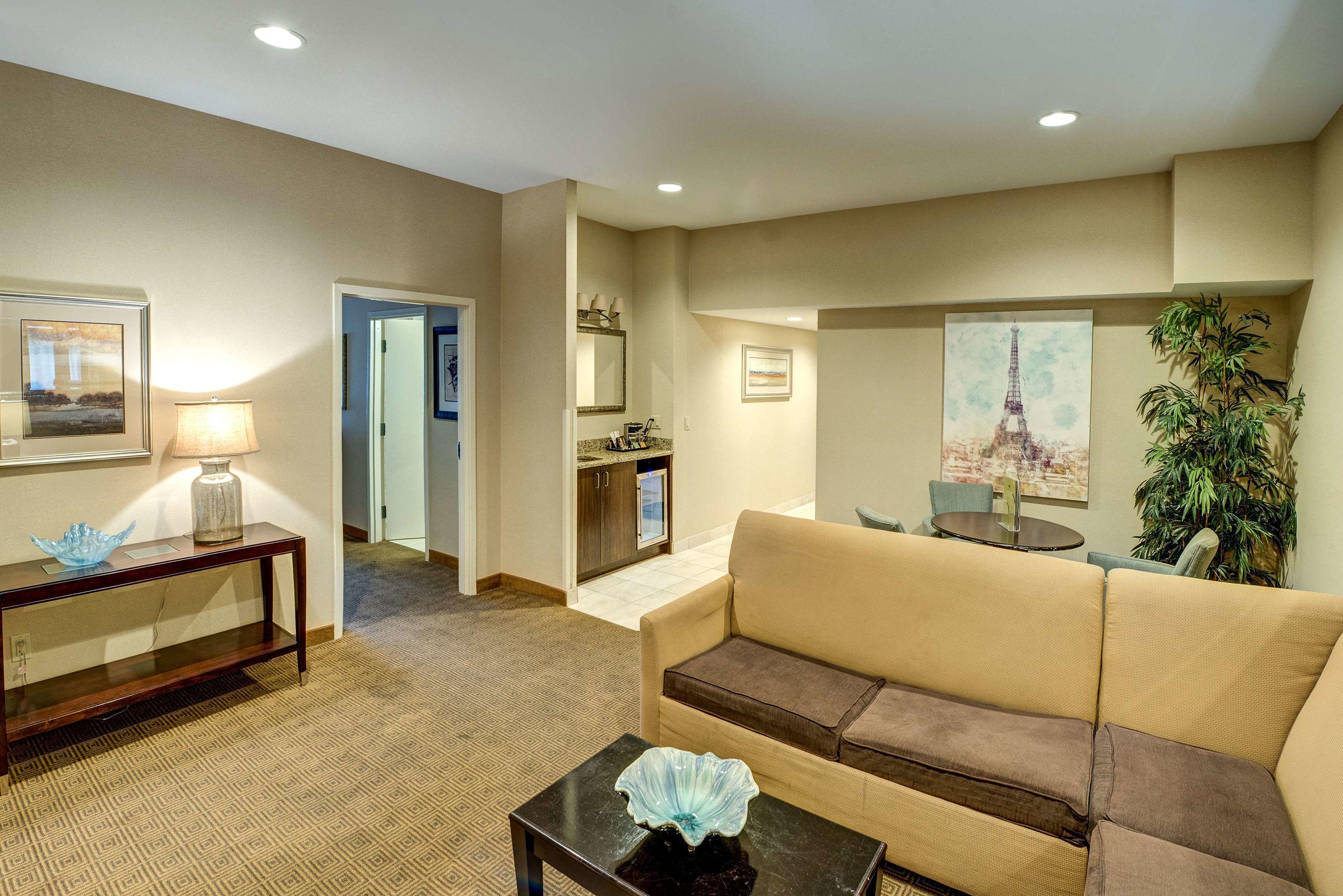 DoubleTree by Hilton — photo 3