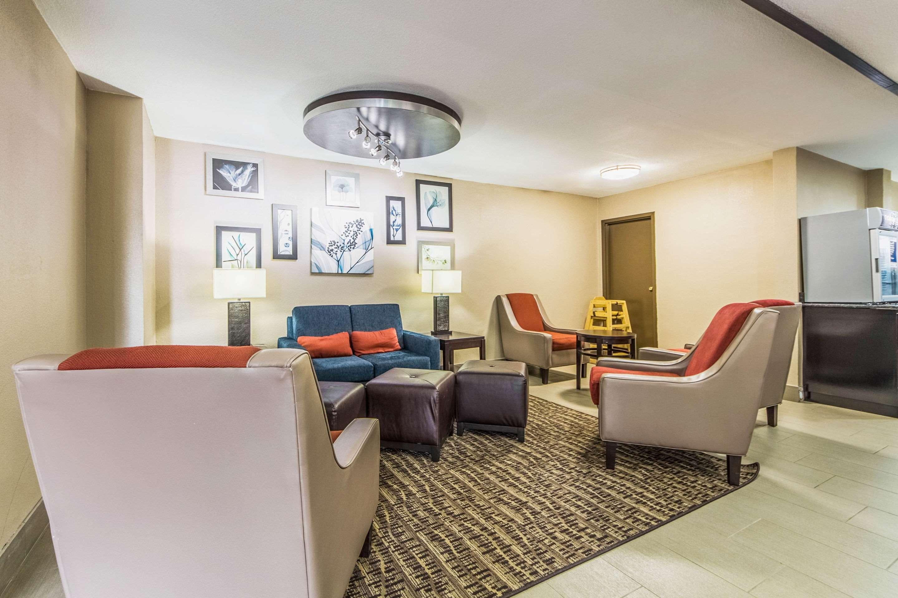 Comfort Inn Dallas Park Central — photo 5