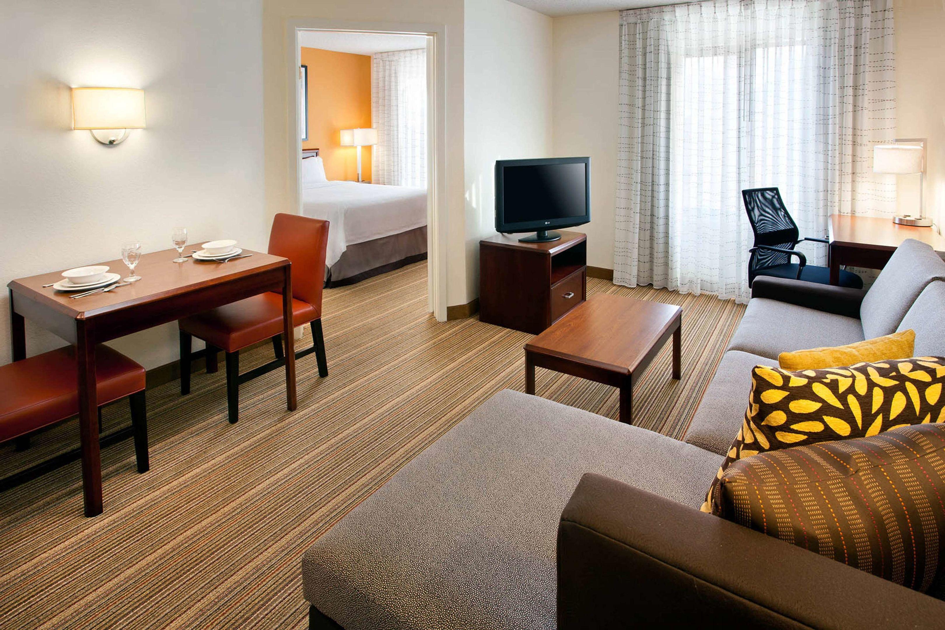 Sonesta ES Suites San Antonio Downtown Alamo Plaza — photo 4
