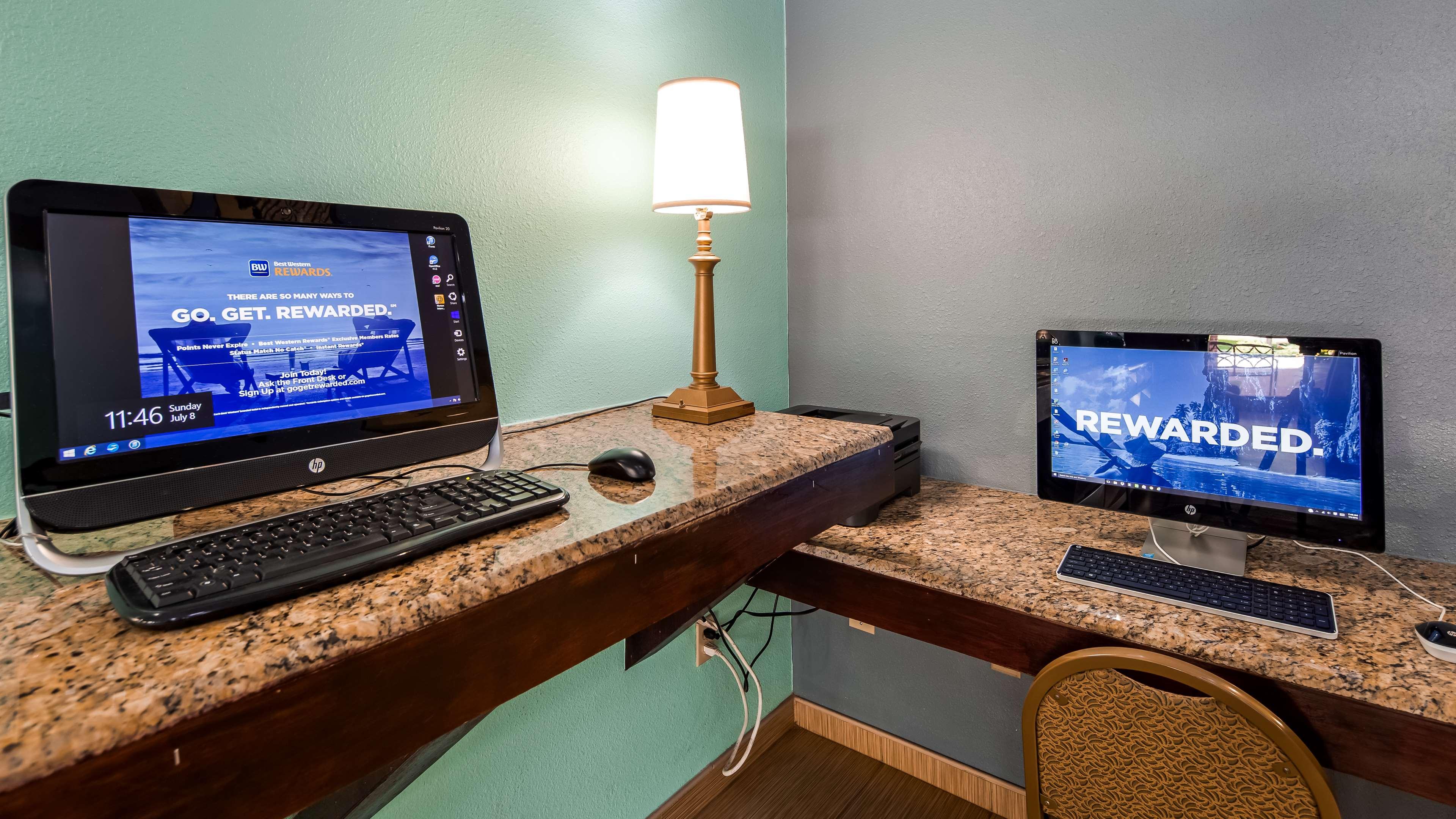 Best Western Plus The Woodlands — photo 5