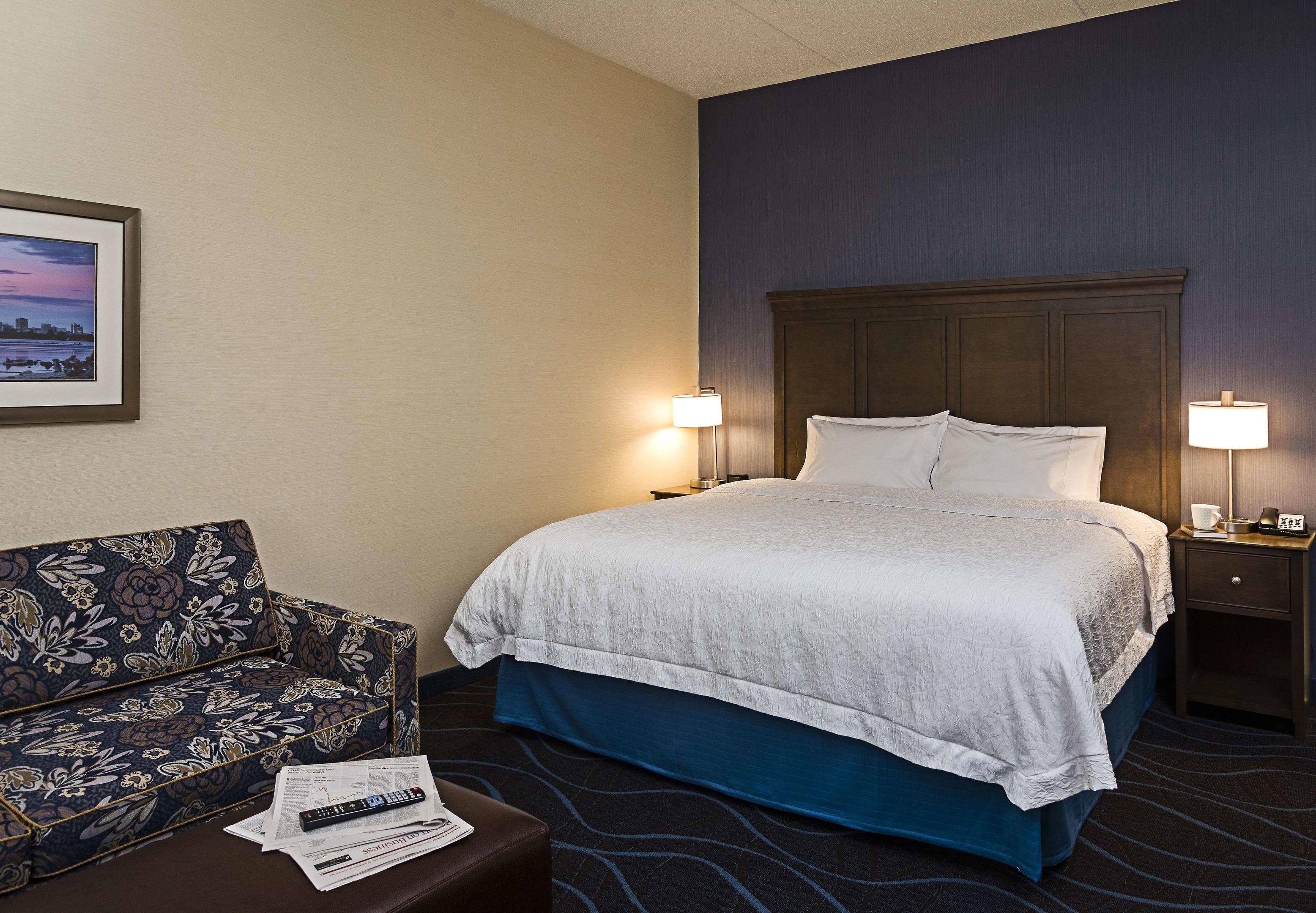 Hampton Inn By Hilton Ottawa Airport — photo 5