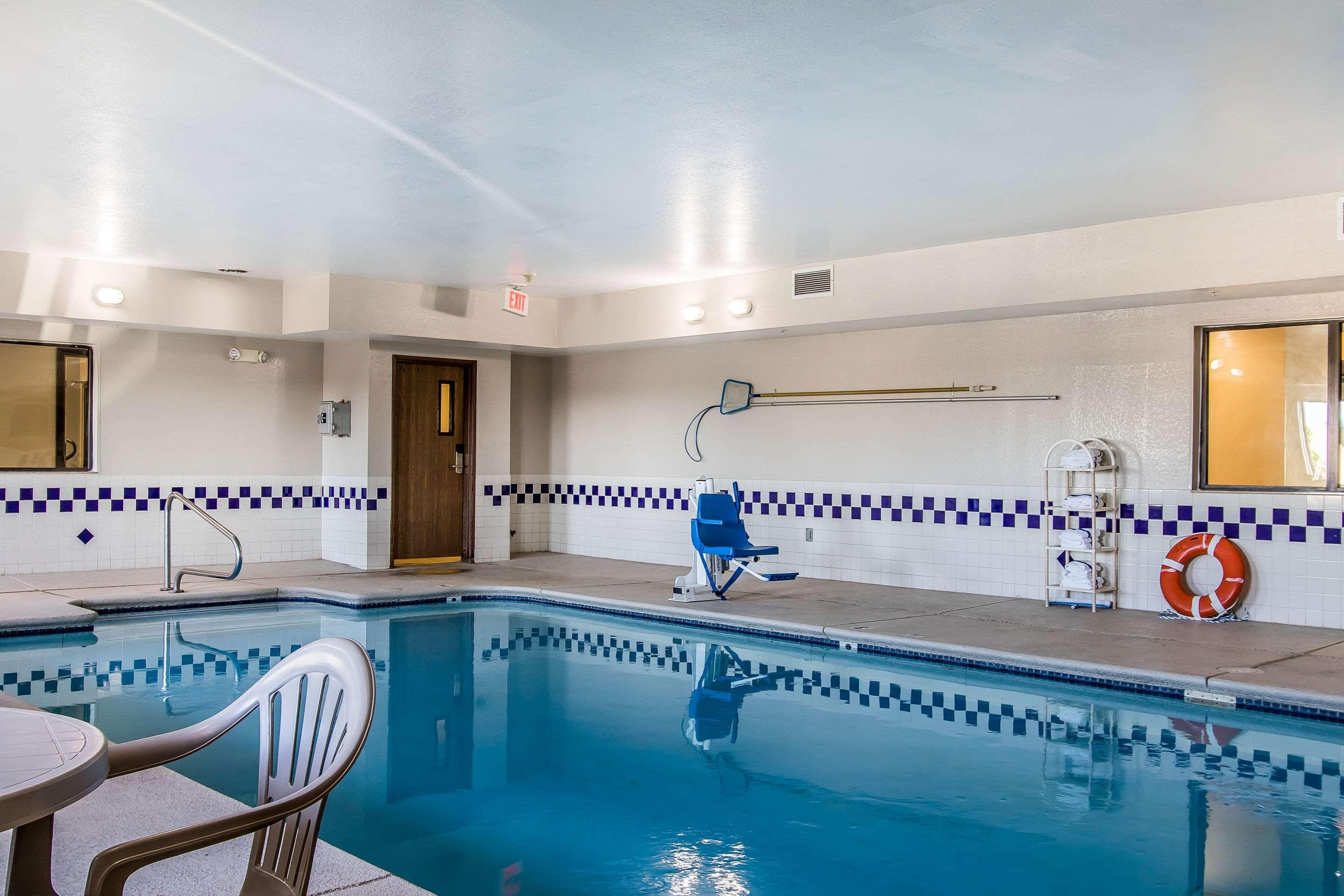 Quality Inn & Suites — photo 4