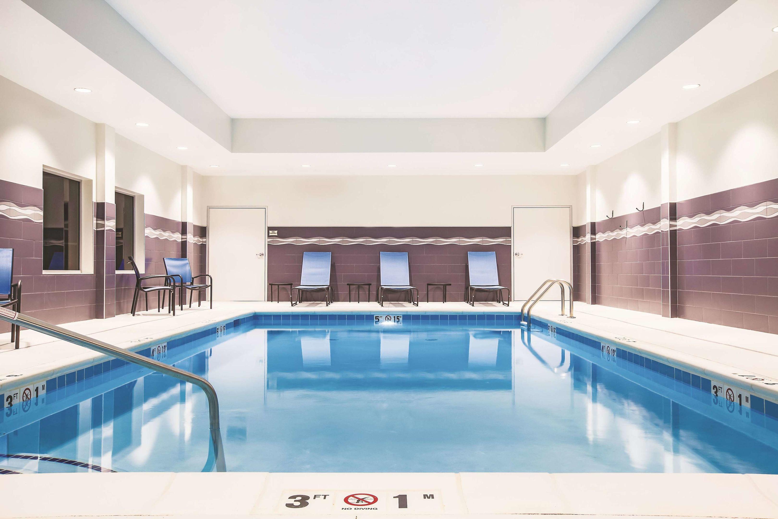 La Quinta Inn & Suites Wichita Northeast — photo 3