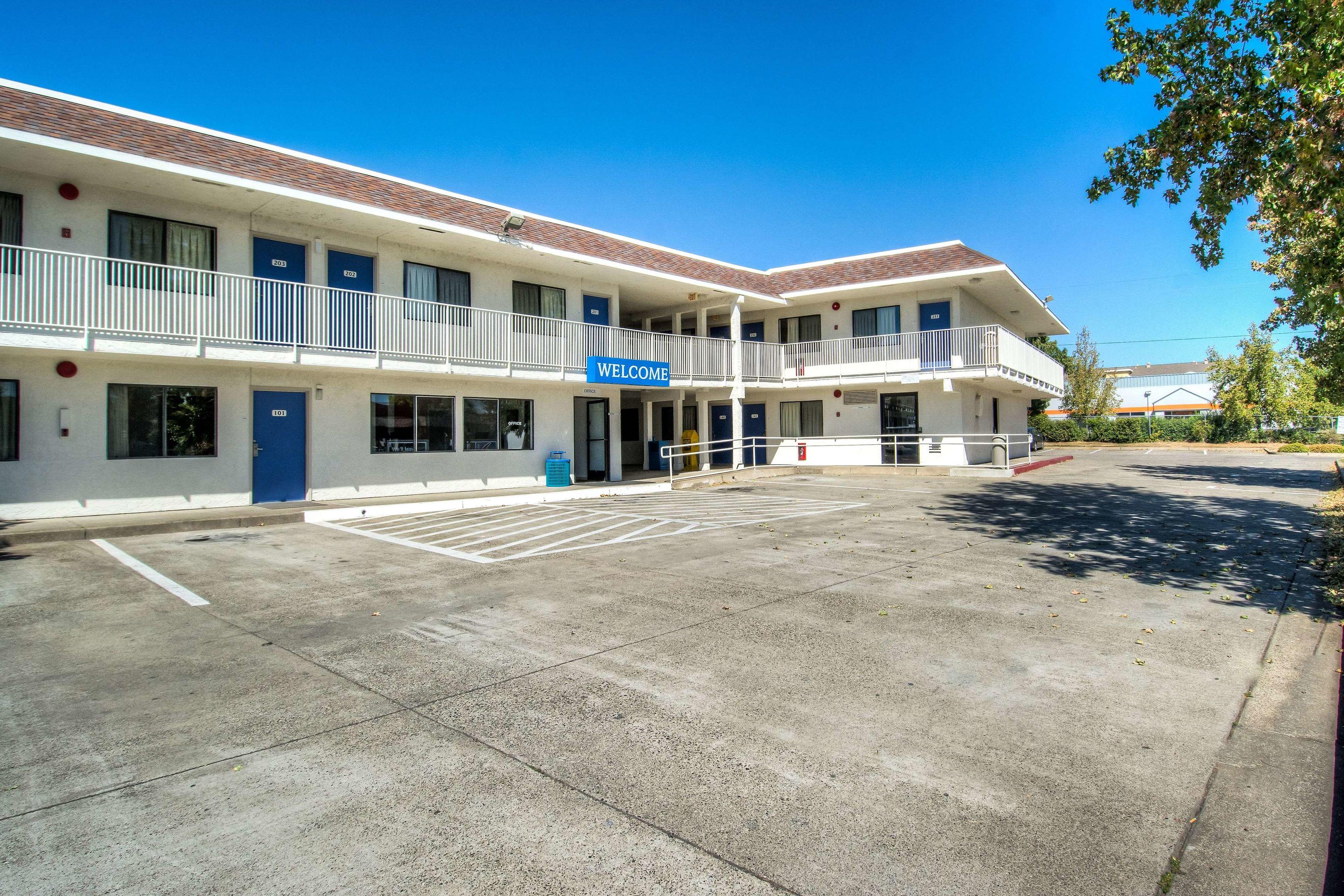 Motel 6 Redding North — photo 3