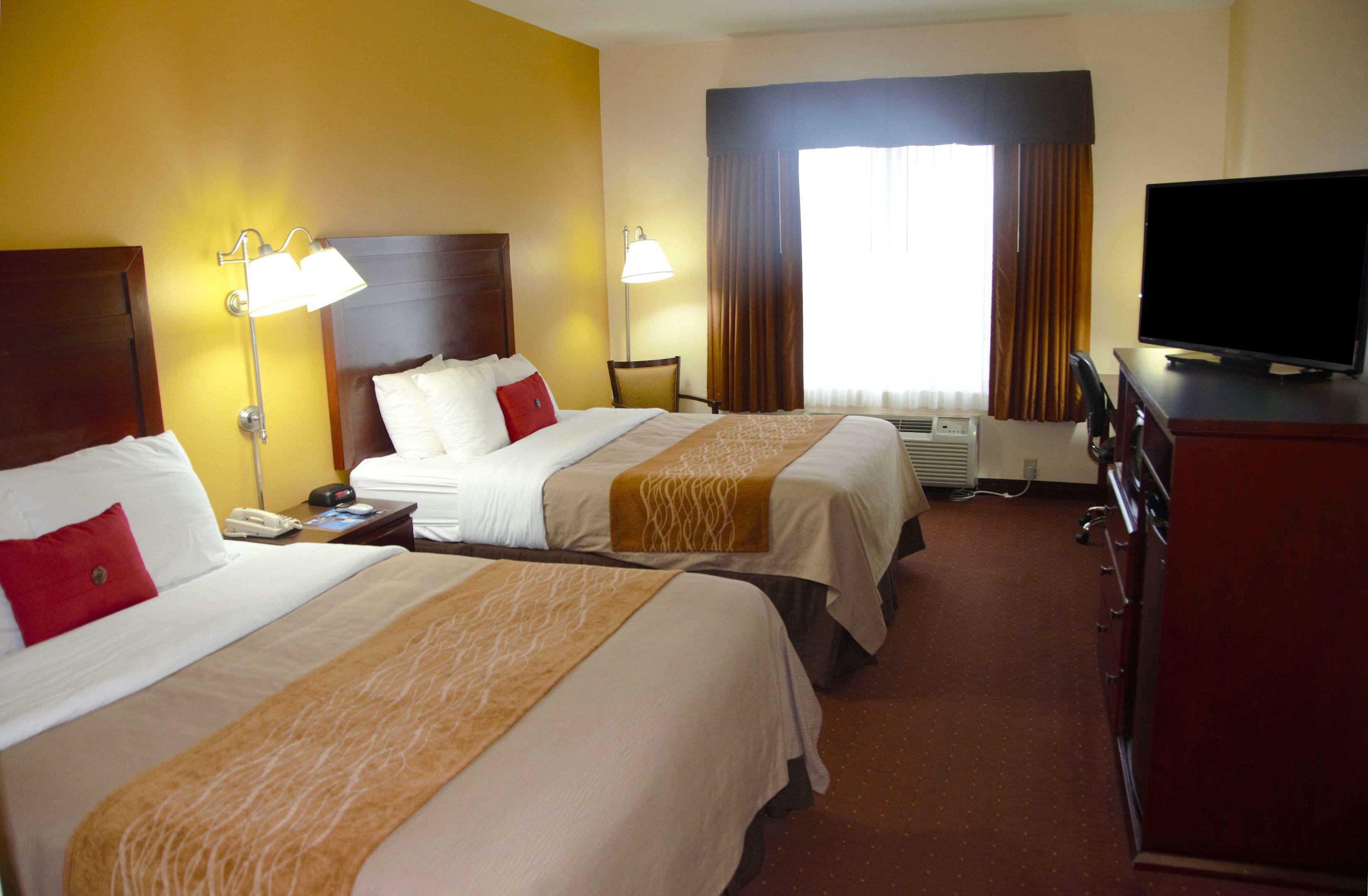 Americas Best Value Inn St. Robert — photo 5