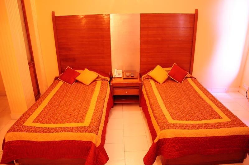 Hotel Regale Inn — photo 4