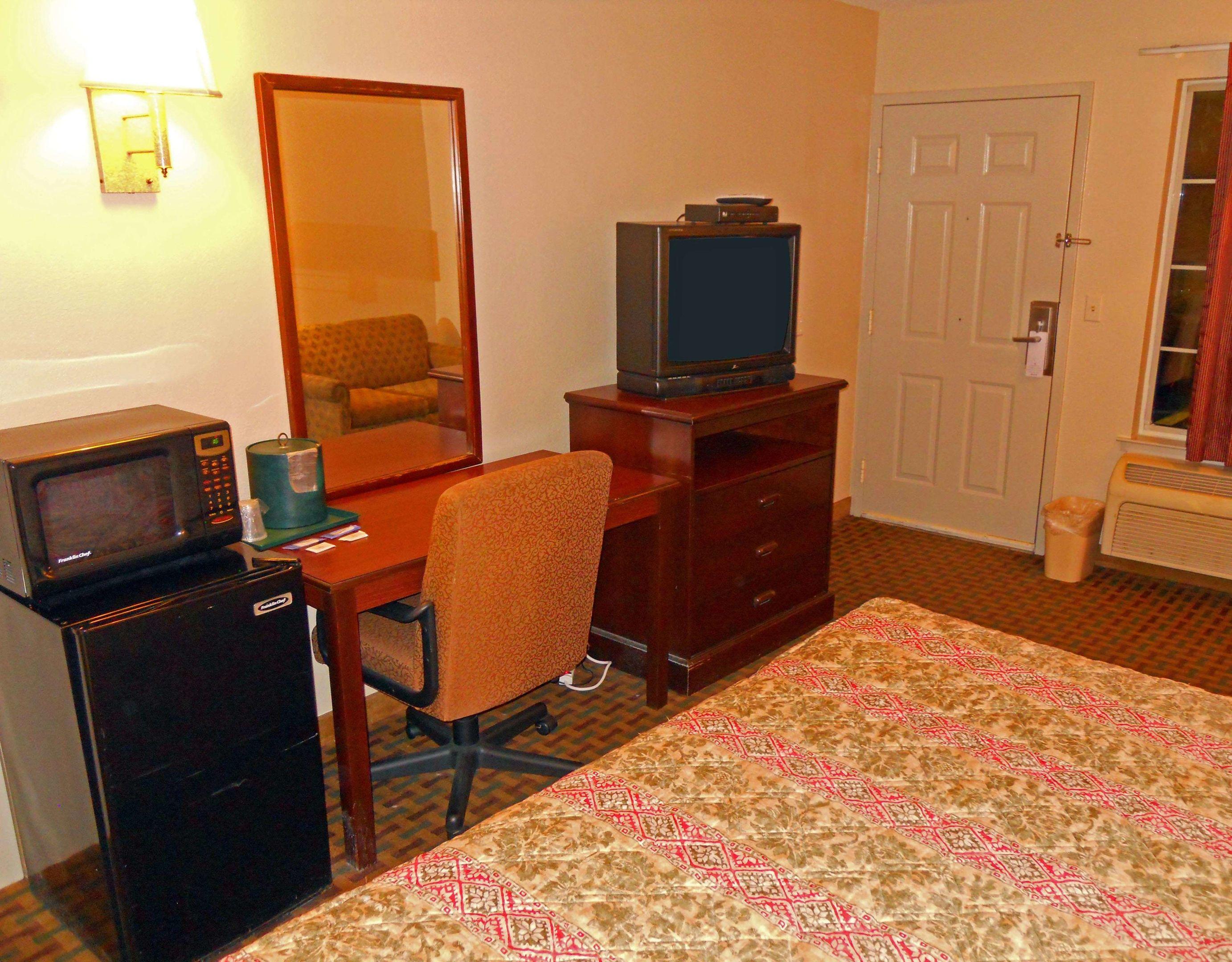 Americas Best Inns Beaufort — photo 4