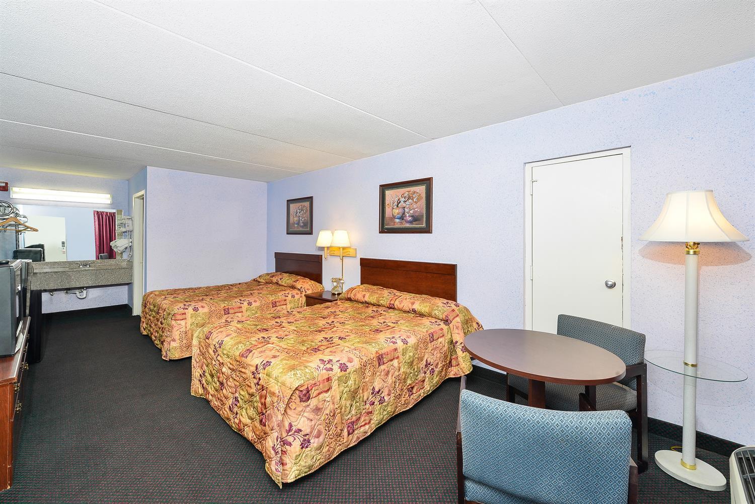 Americas Best Value Inn & Suites-Knoxville North — photo 4