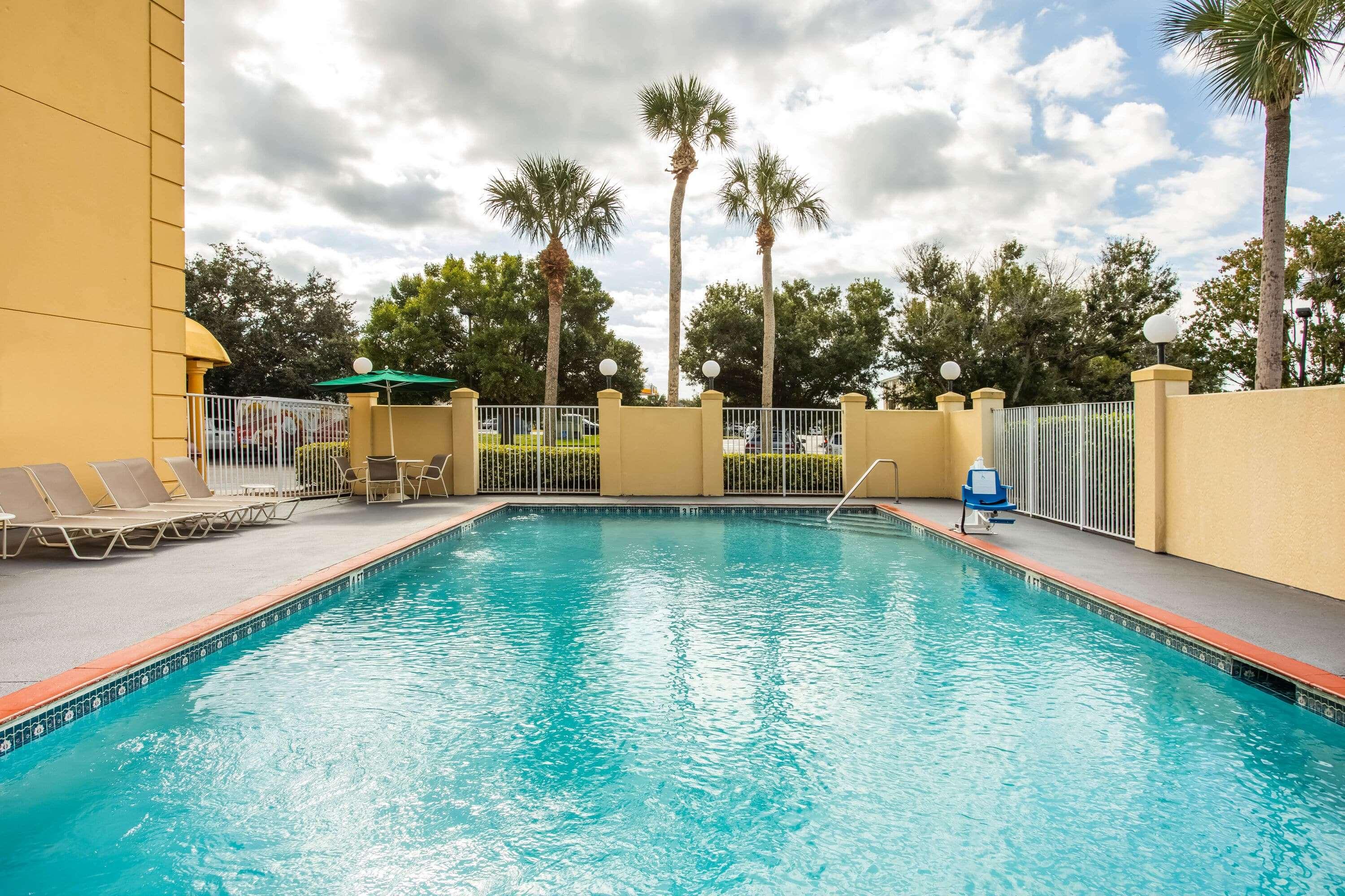 La Quinta Inn & Suites Melbourne Viera — photo 4