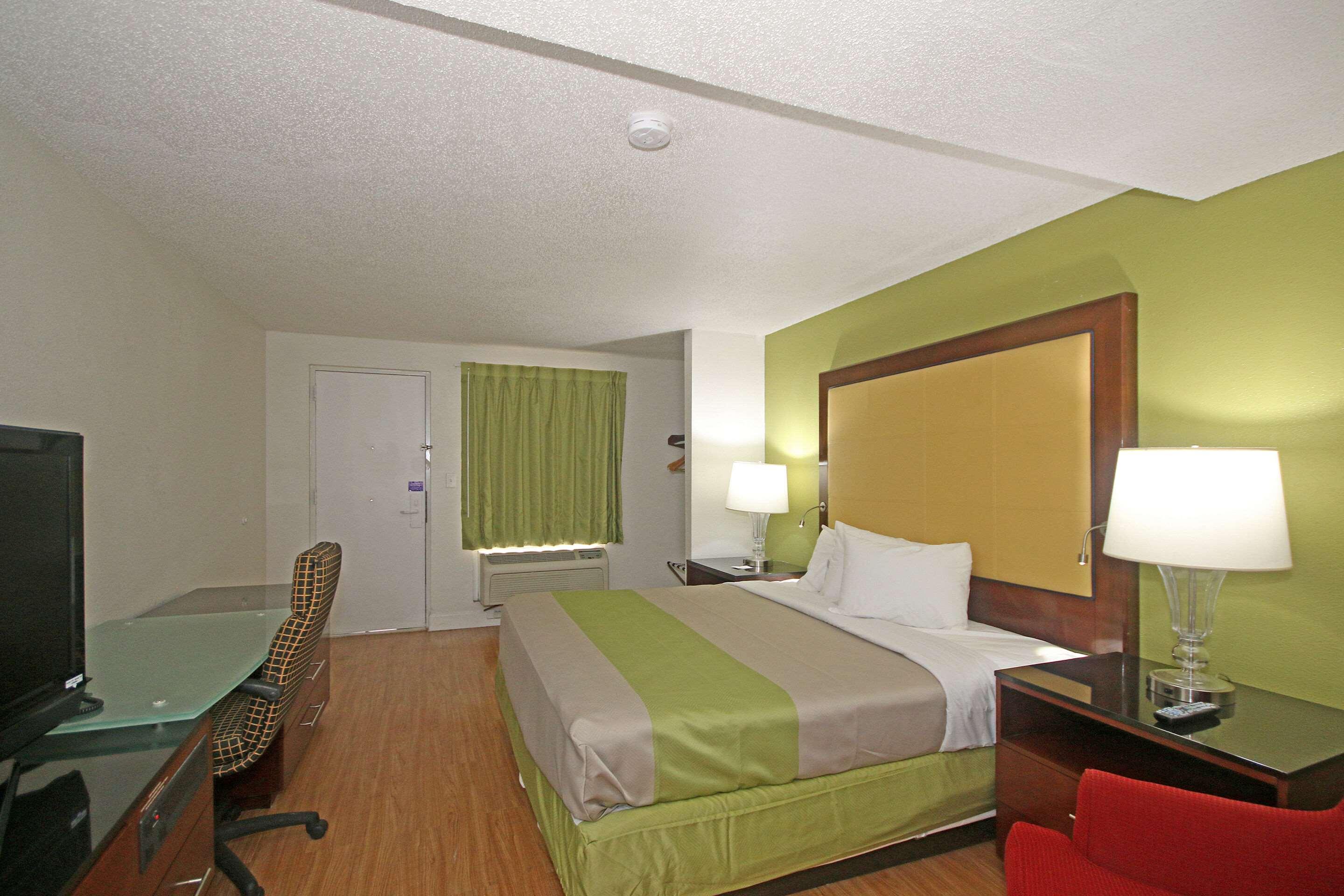 Red Roof Inn Orlando South - Florida Mall — photo 4