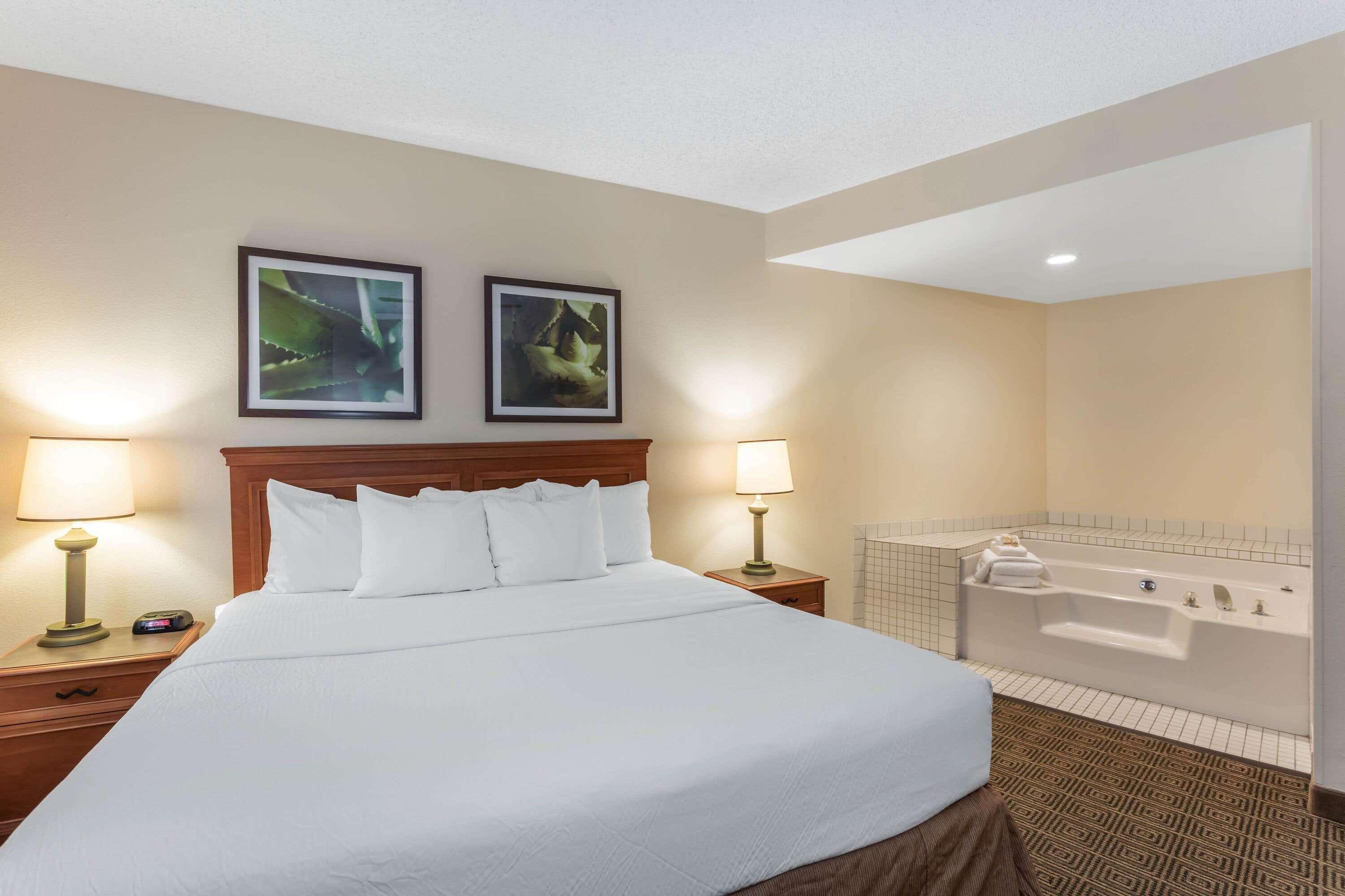 La Quinta Inn & Suites Orlando South — photo 5