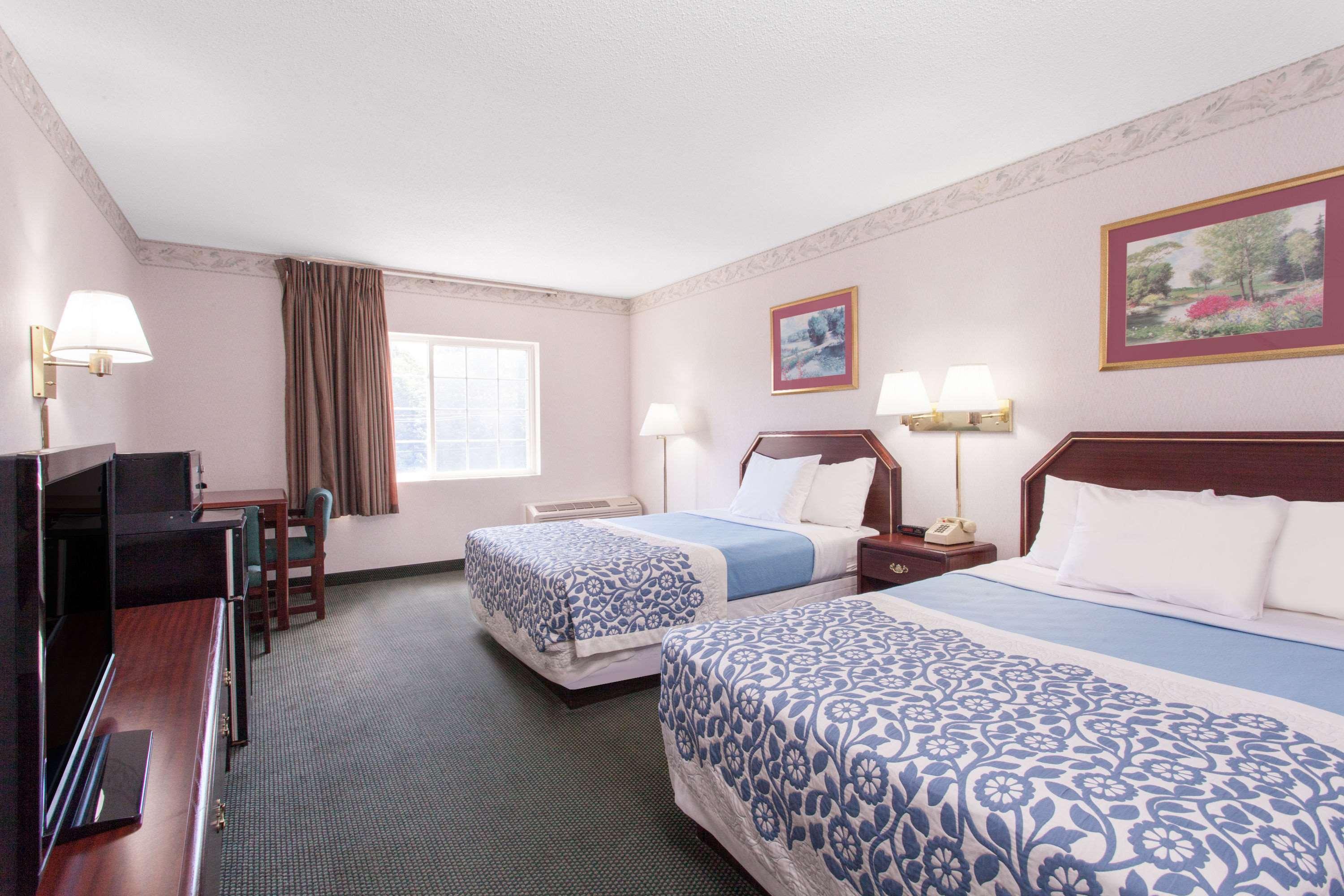 Days Inn Campton — photo 5
