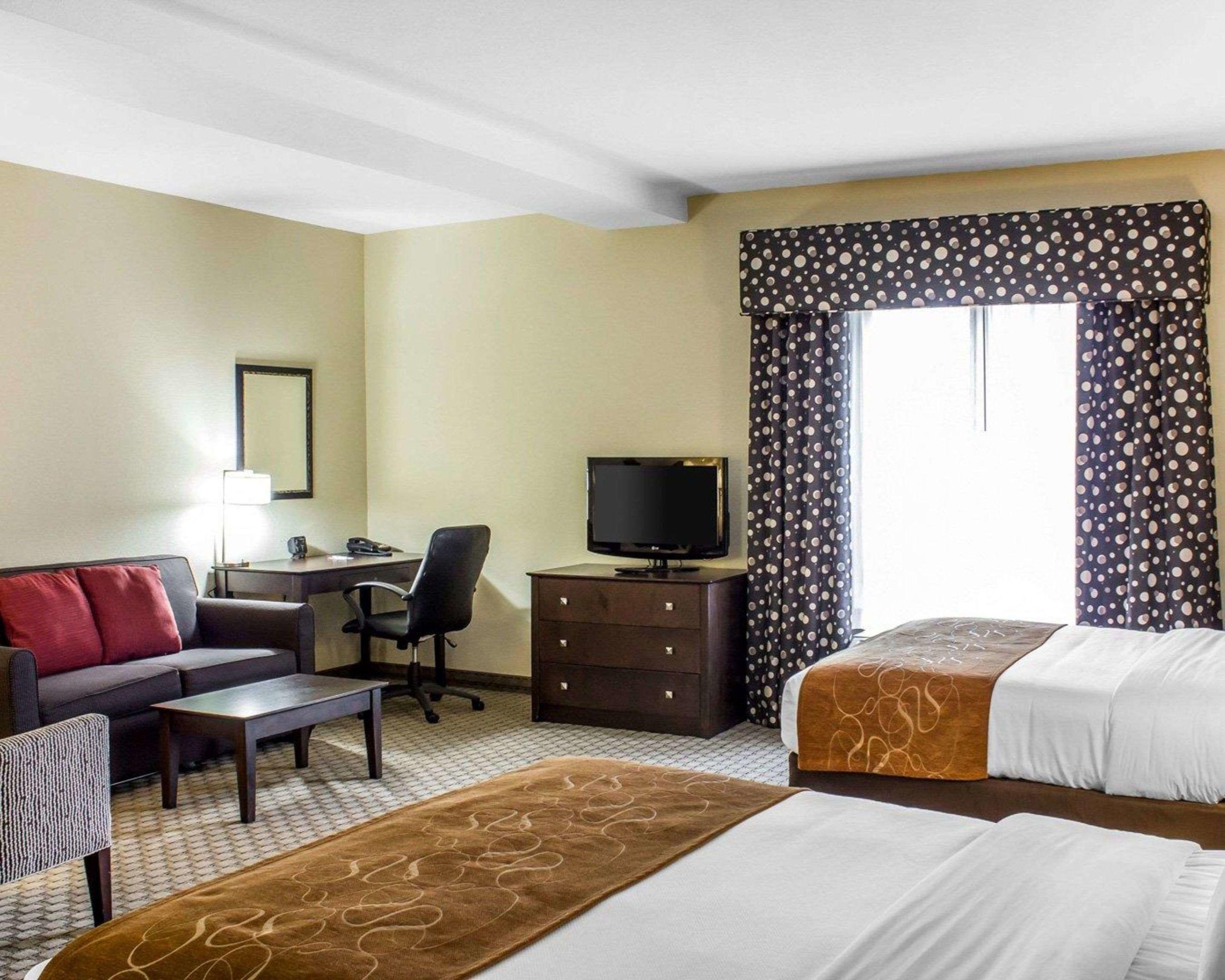 Comfort Suites Wilson — photo 5
