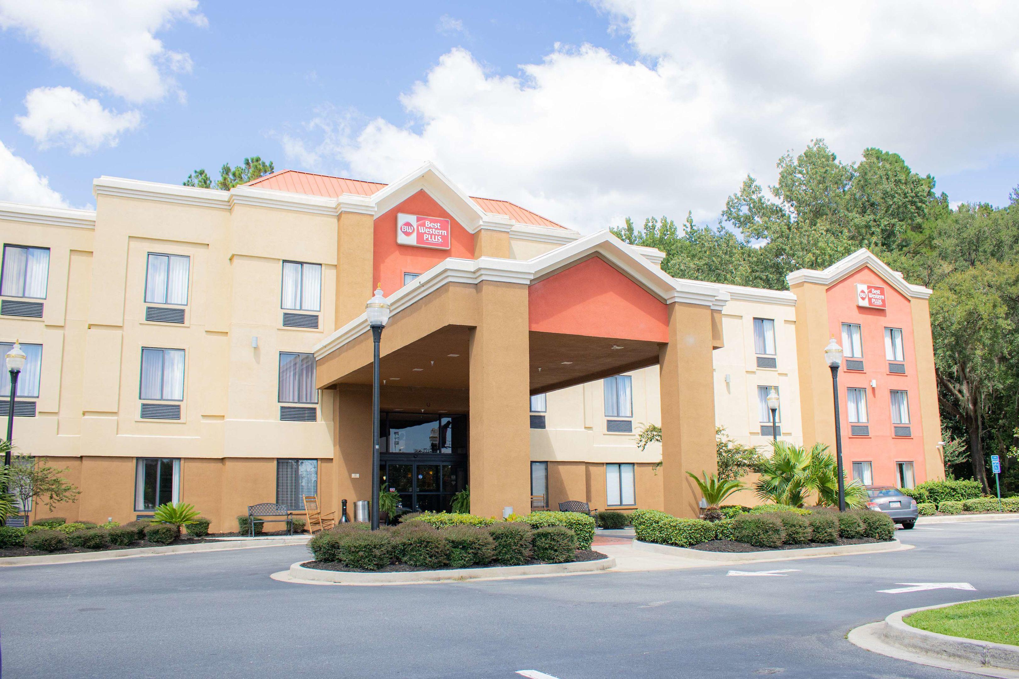 Best Western Plus Richmond Hill Inn — photo 4