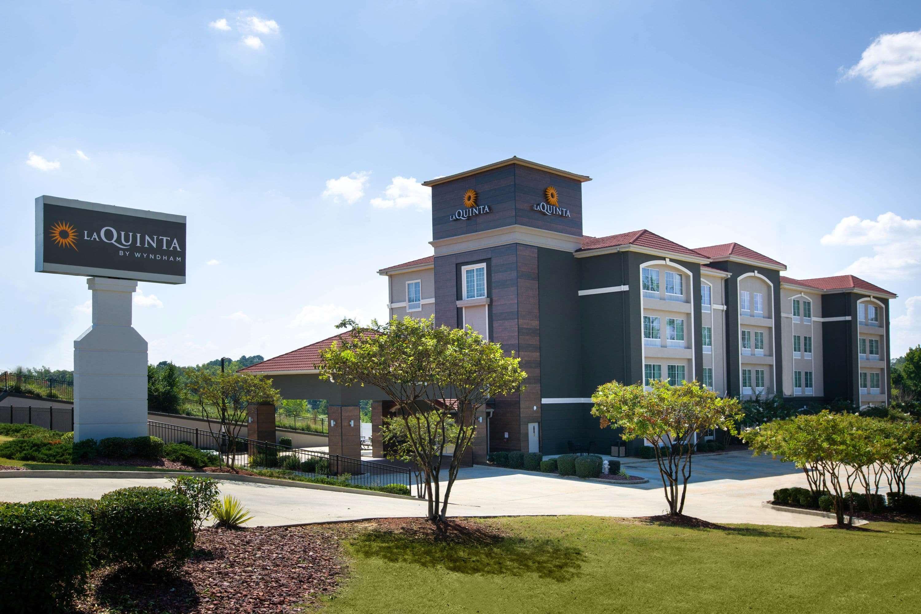 La Quinta Inn & Suites Tupelo — photo 3